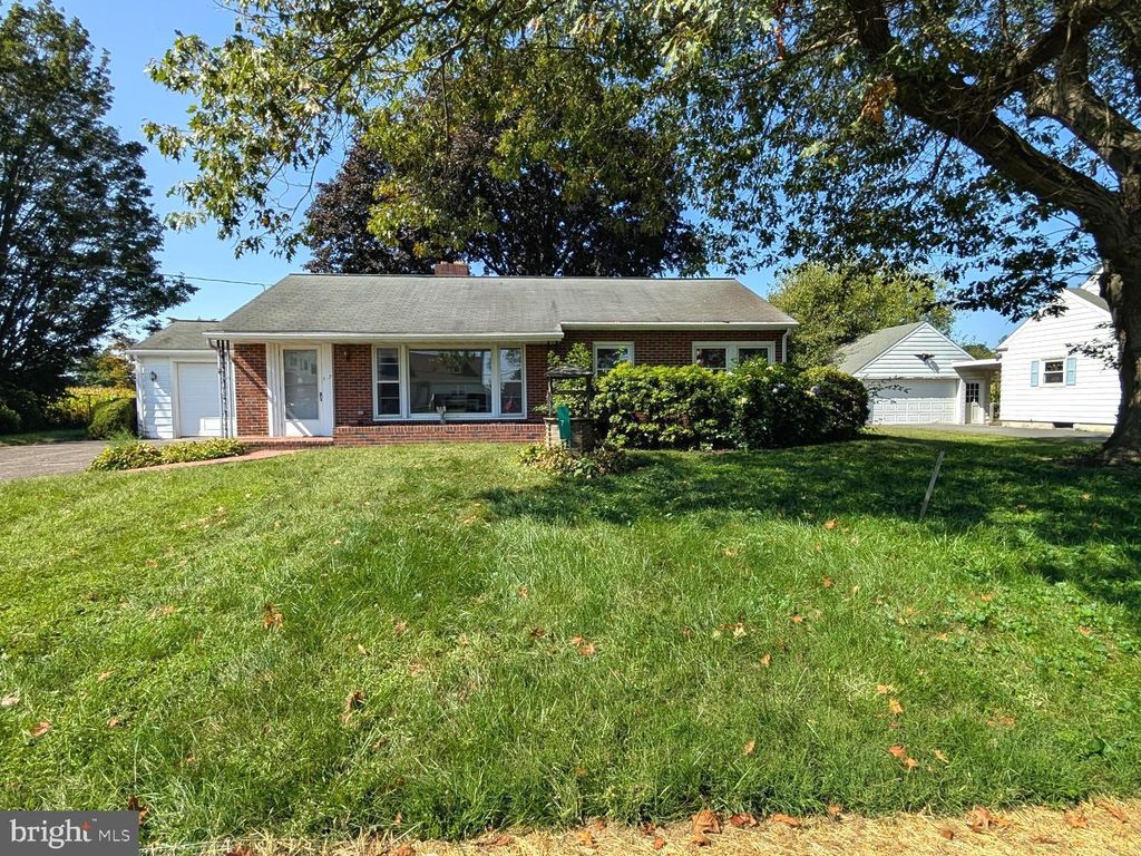 Photo of 7 Barbara Avenue, WILLOW STREET, PA 17584 (MLS # PALA2076598)