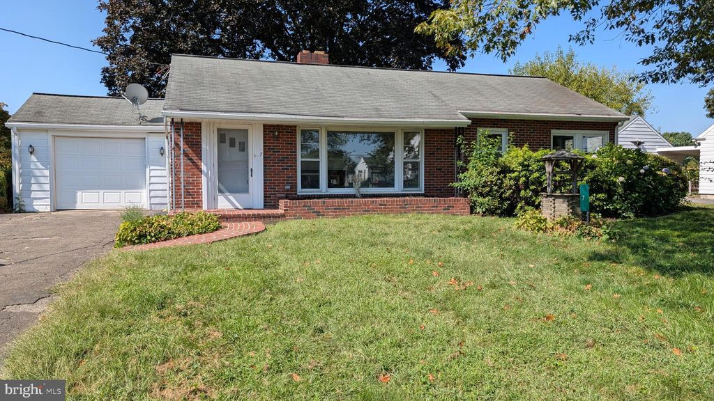 Photo of 7 Barbara Avenue, WILLOW STREET, PA 17584 (MLS # PALA2076598)