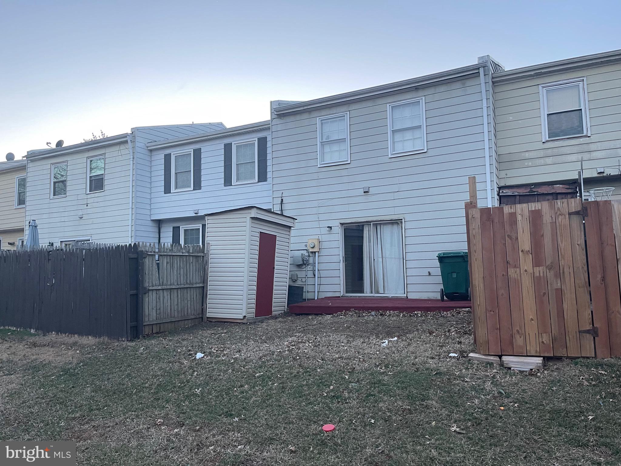 ASHTON GLEN - Residential