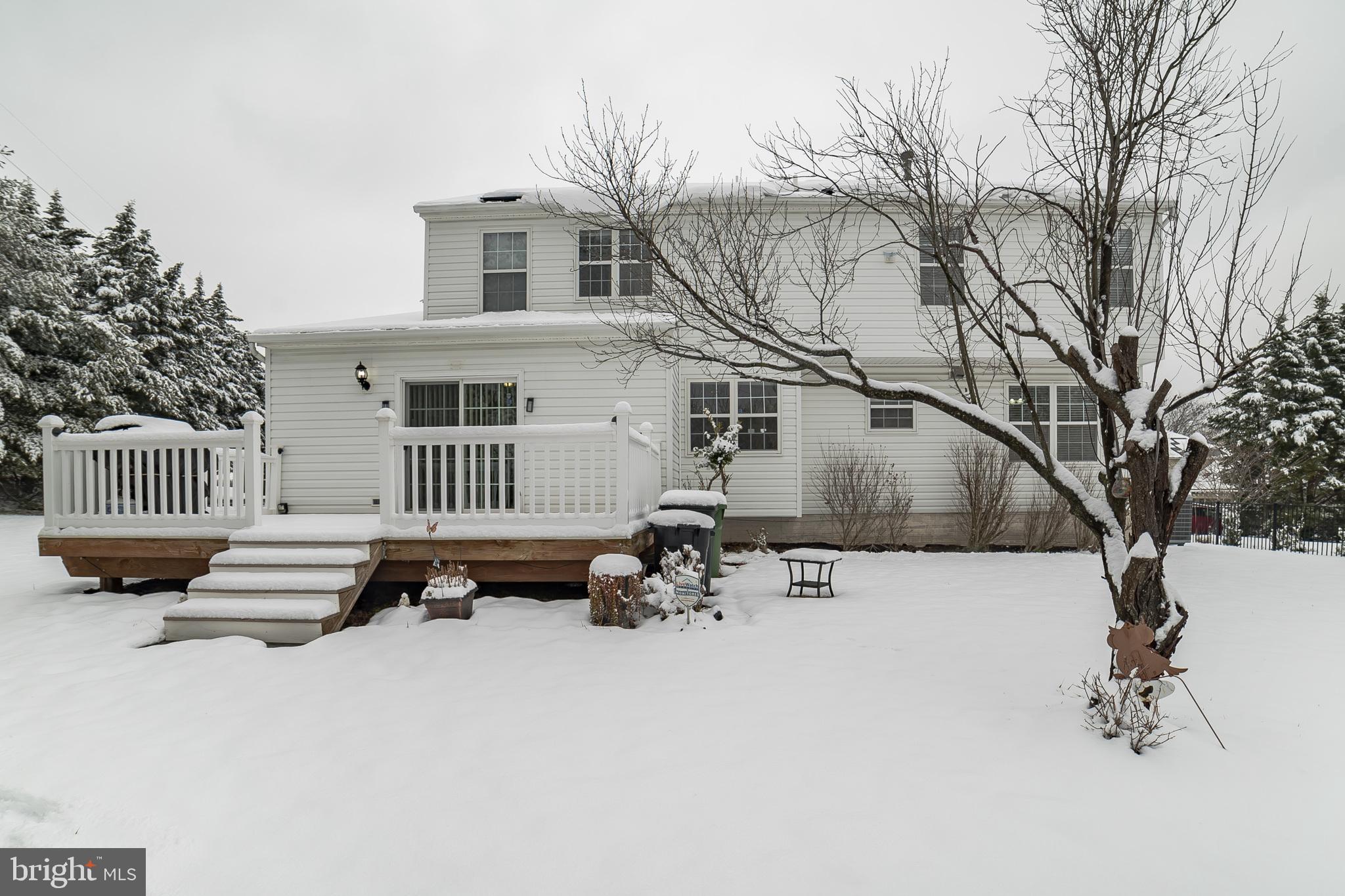 MONTGOMERY MEADOWS - Residential