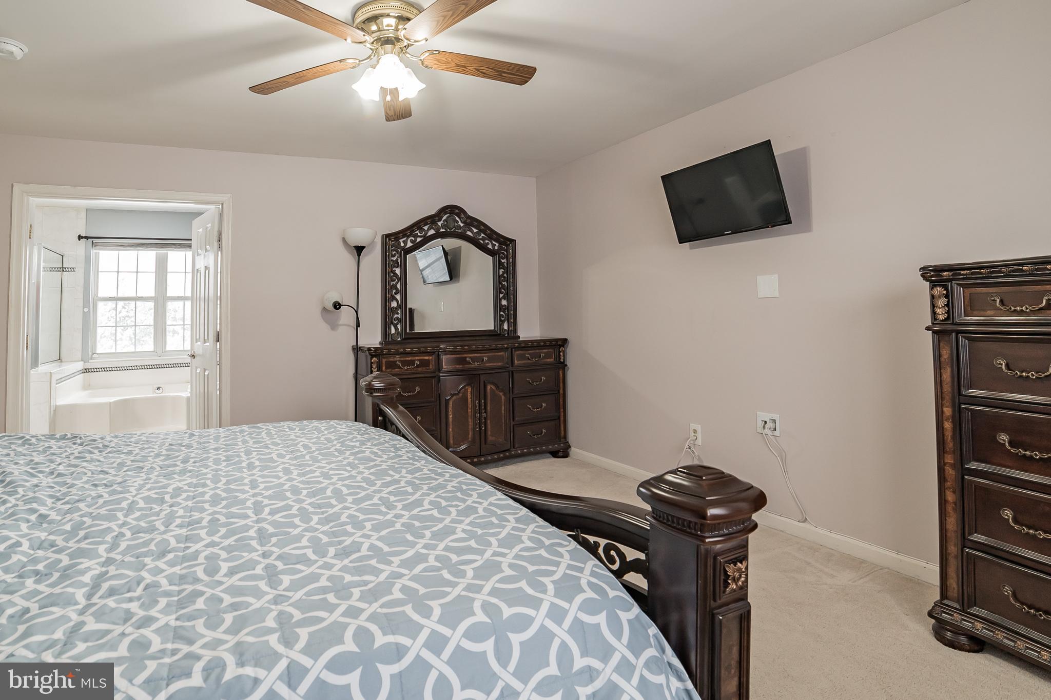 MONTGOMERY MEADOWS - Residential