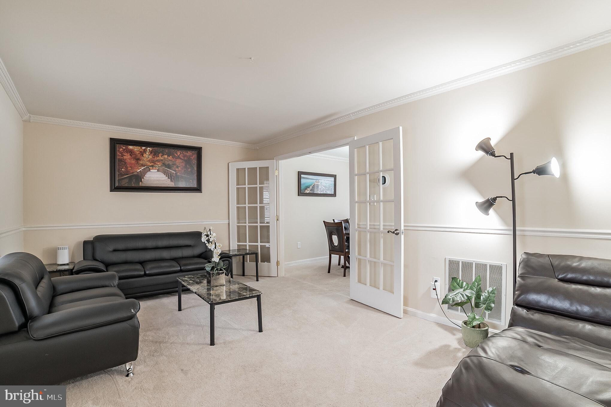 MONTGOMERY MEADOWS - Residential