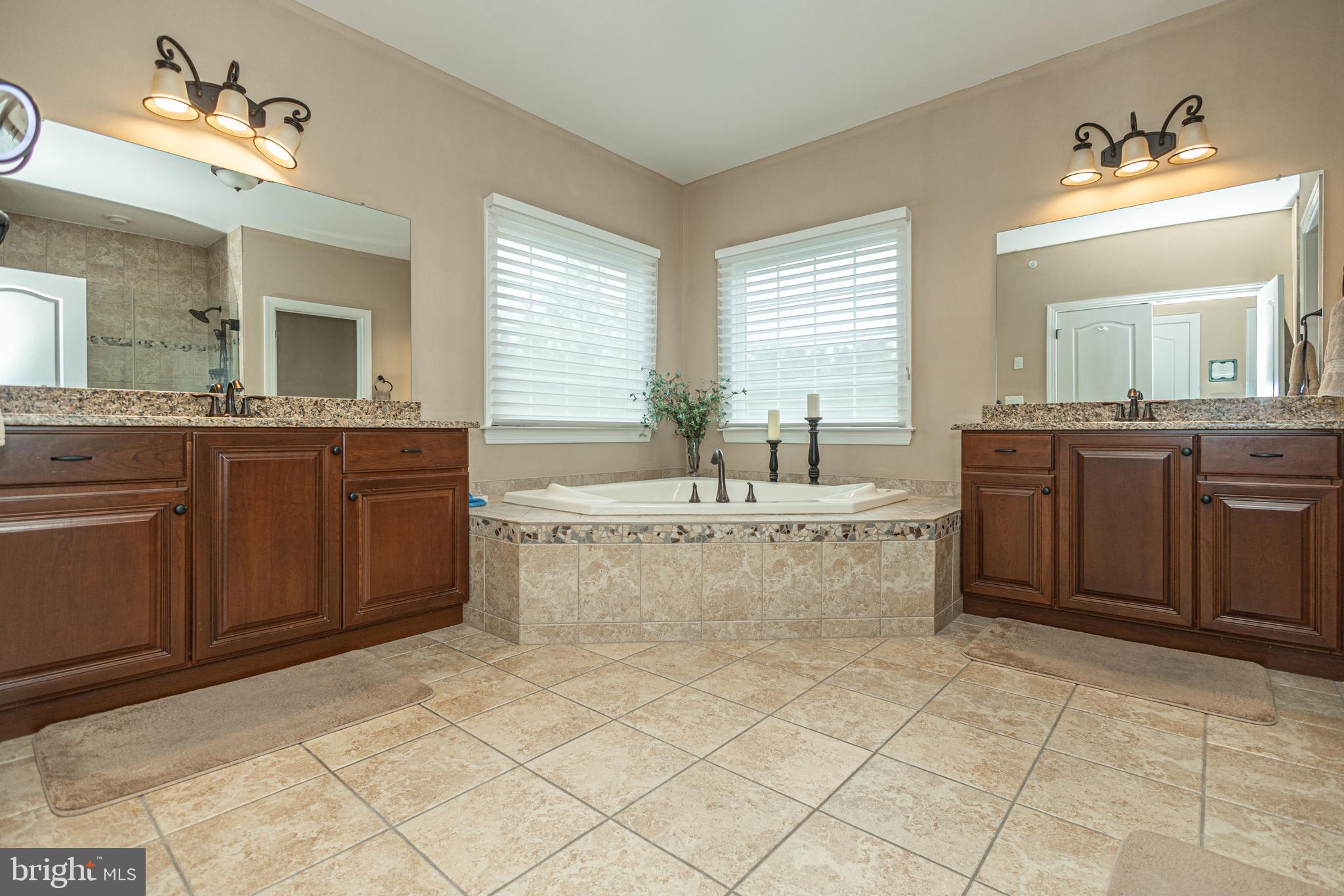 MATTHEWS RIDGE - Residential