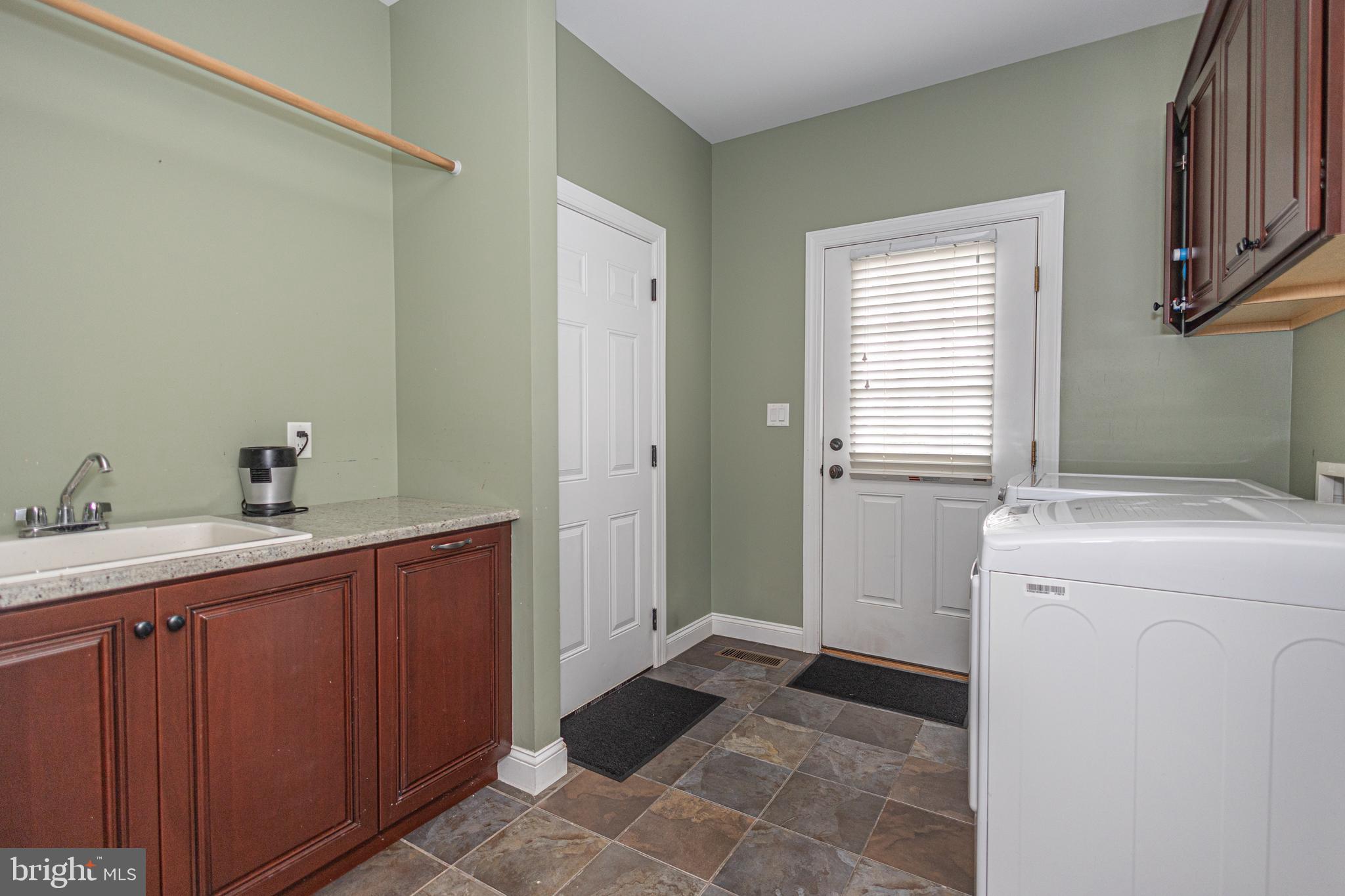 MATTHEWS RIDGE - Residential