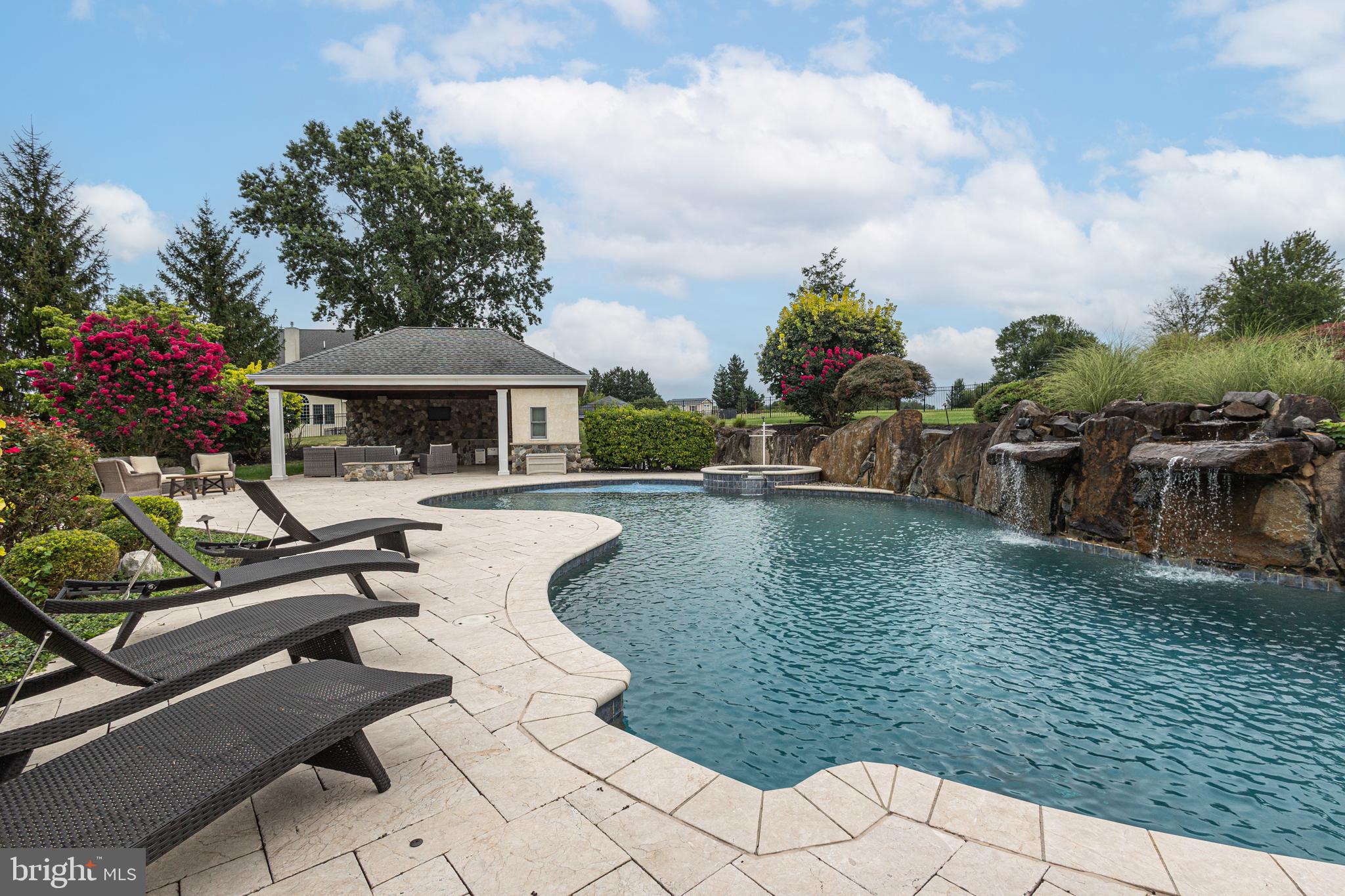 MATTHEWS RIDGE - Residential