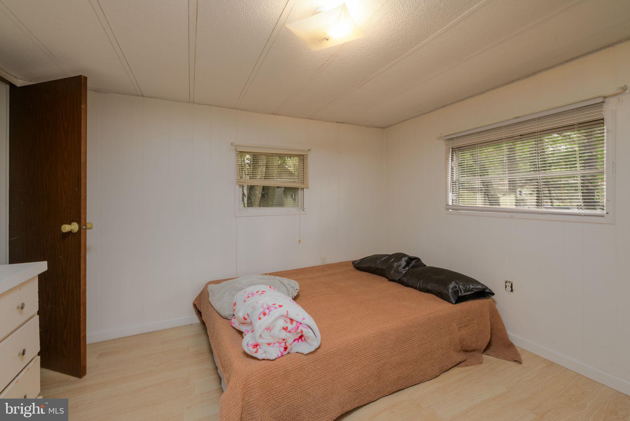 WHITE HOUSE BEACH - Residential