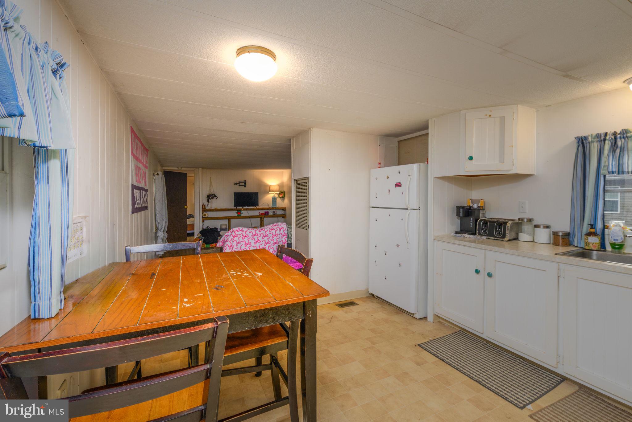 WHITE HOUSE BEACH - Residential