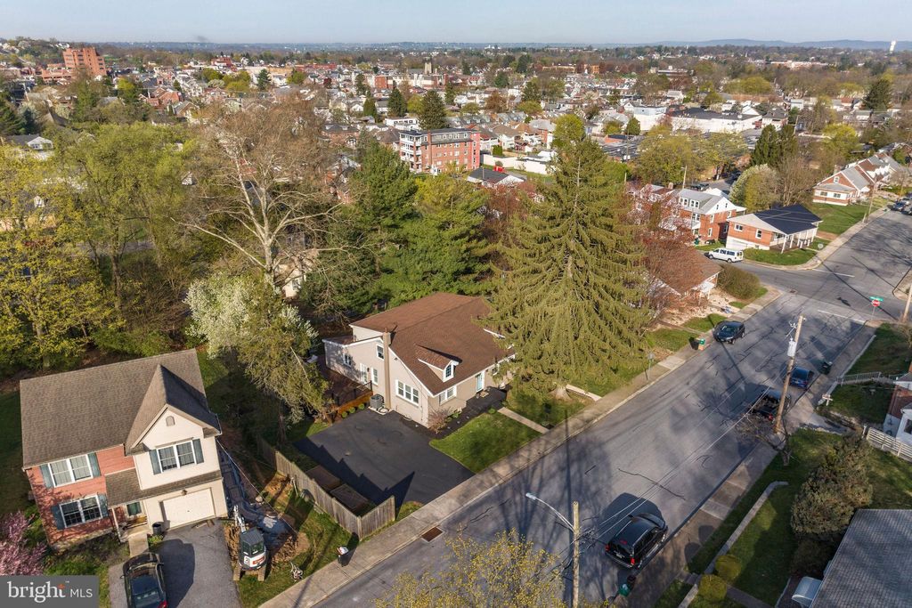 Photo of 121 SPRUCE ST, EPHRATA, PA 17522 (MLS # PALA2033548)