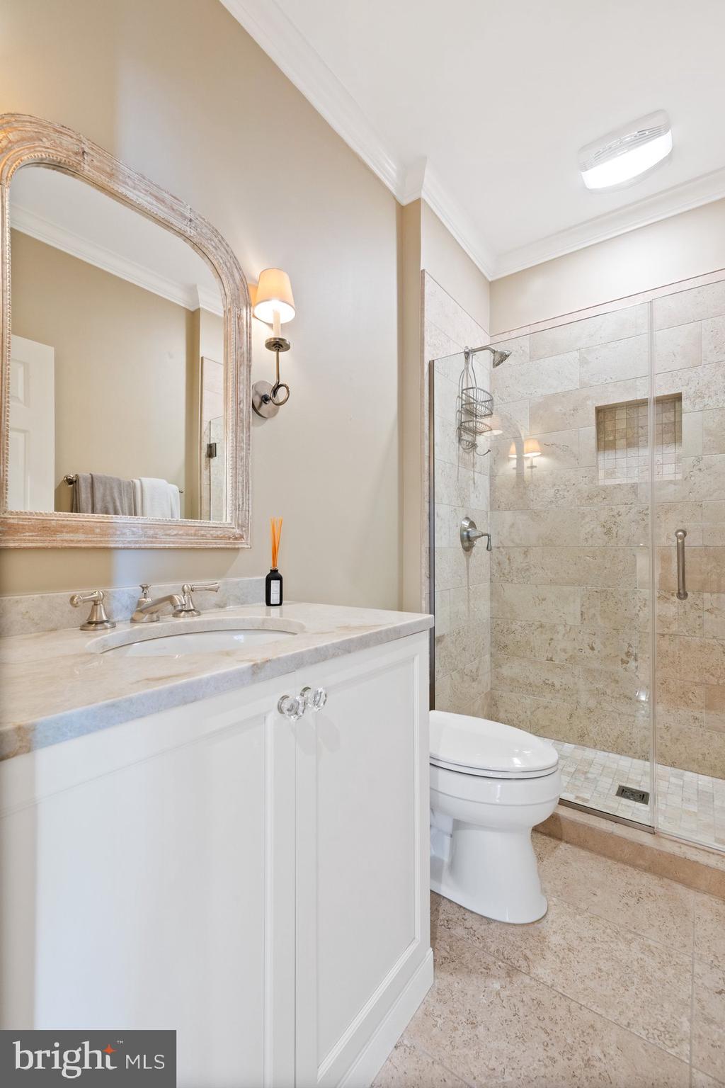 OLD TOWN GREENS - Residential Lease