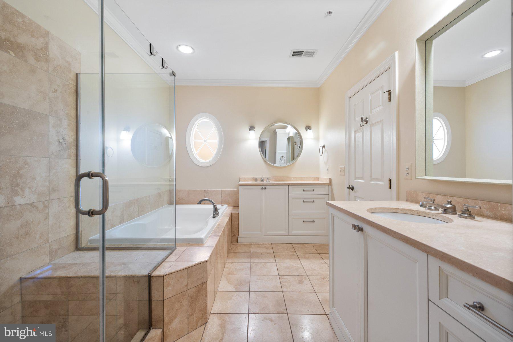 OLD TOWN GREENS - Residential Lease