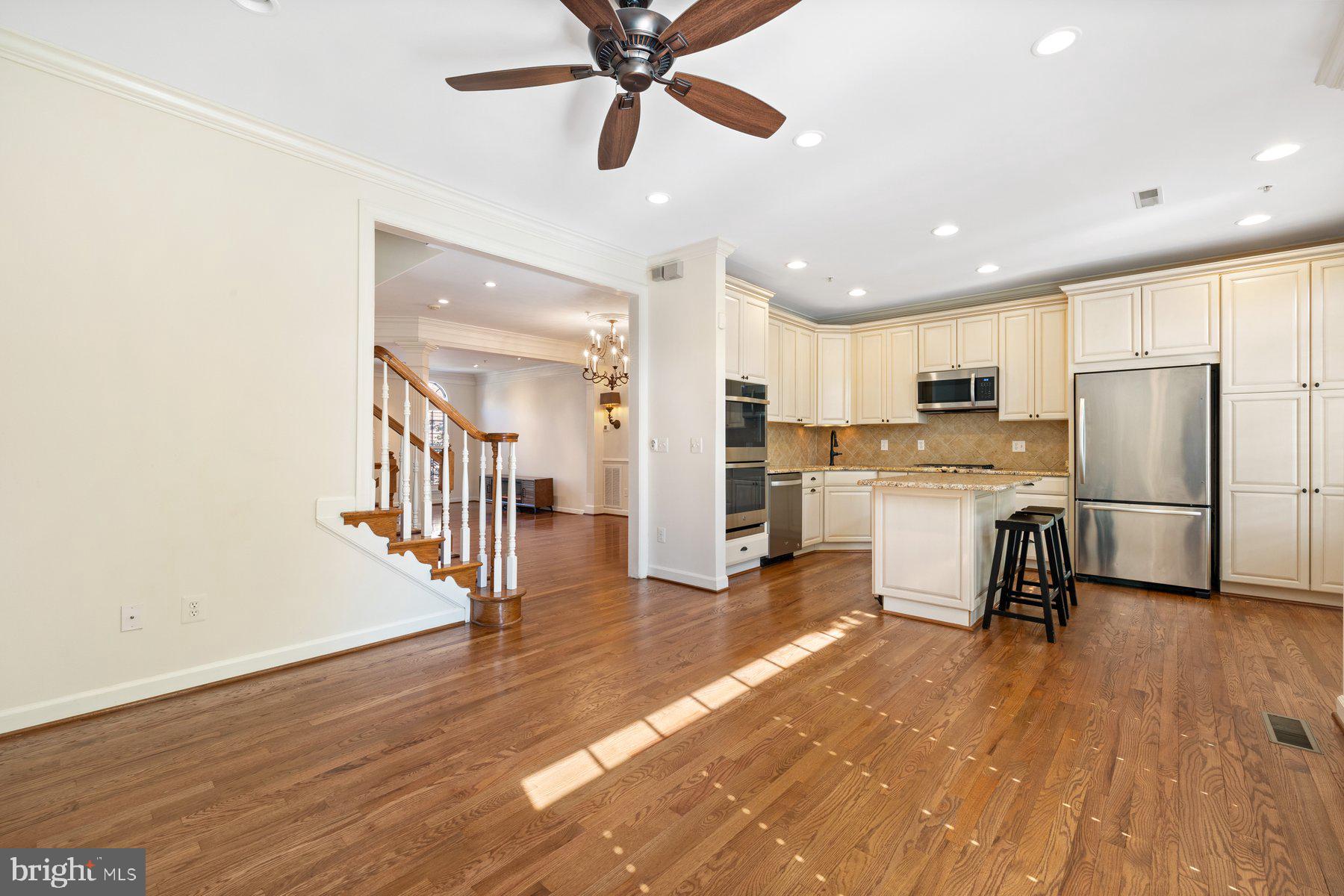 OLD TOWN GREENS - Residential Lease