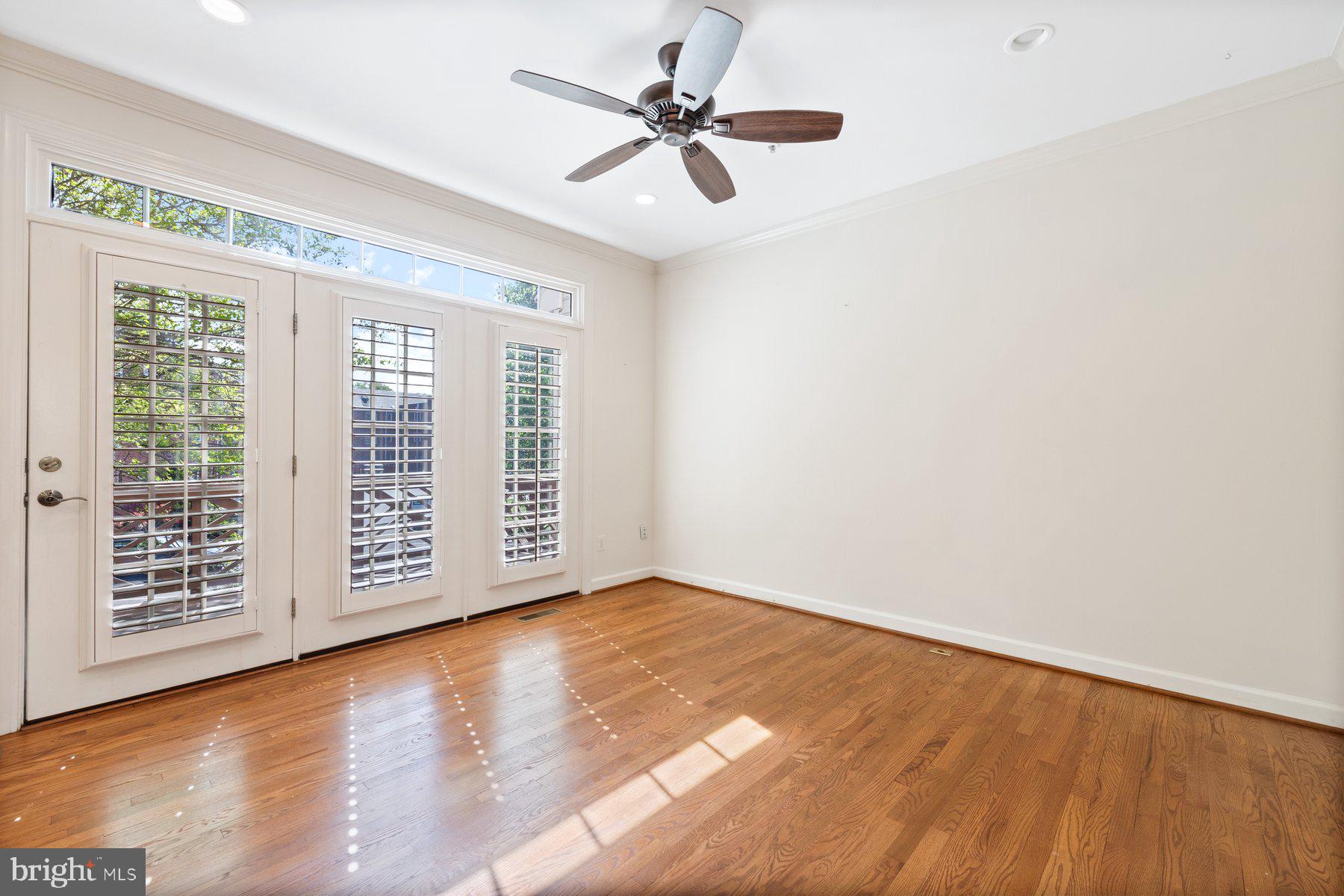 OLD TOWN GREENS - Residential Lease