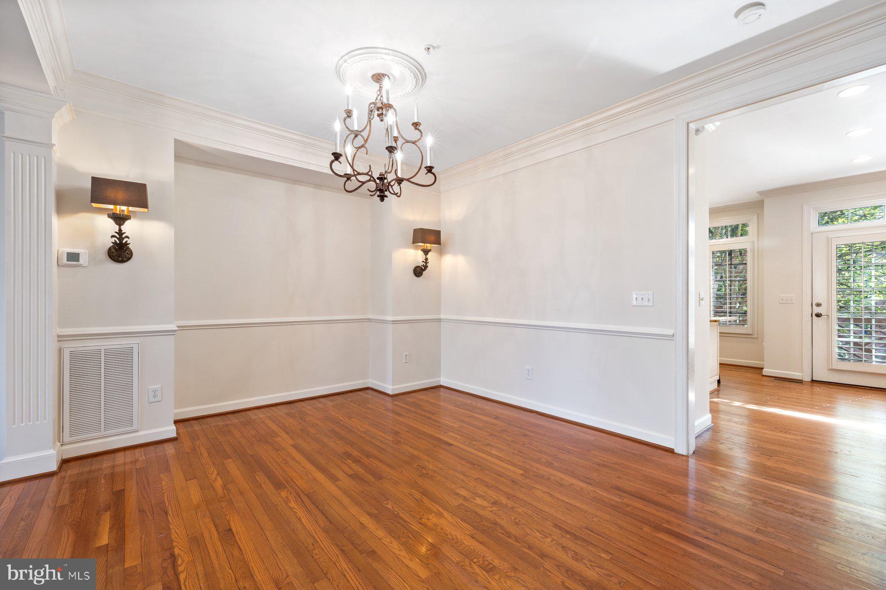 OLD TOWN GREENS - Residential Lease