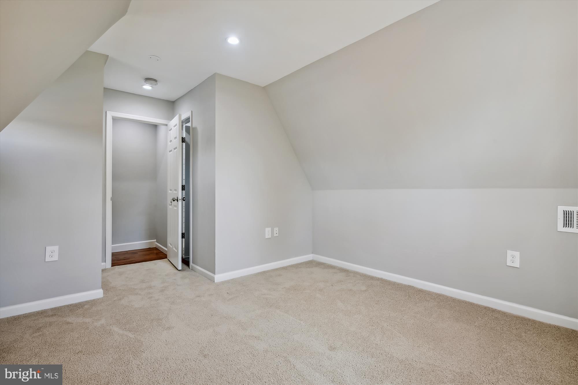 DUNDALK - Residential