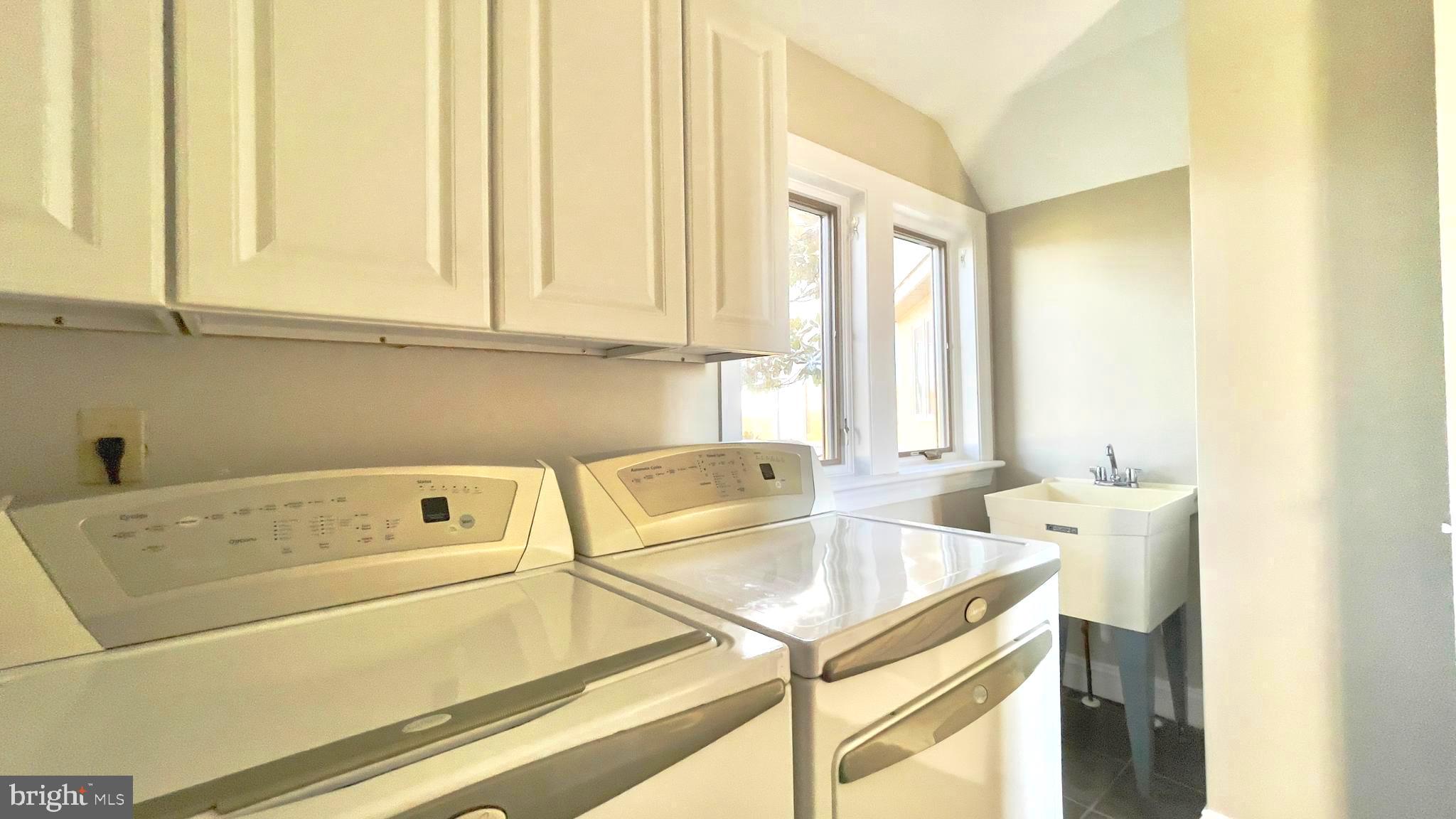 DEER RUN ESTATES - Residential