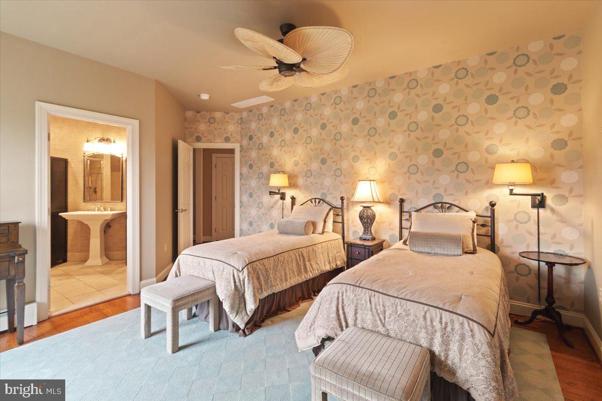 DEER RUN ESTATES - Residential