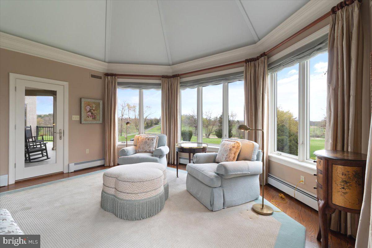 DEER RUN ESTATES - Residential