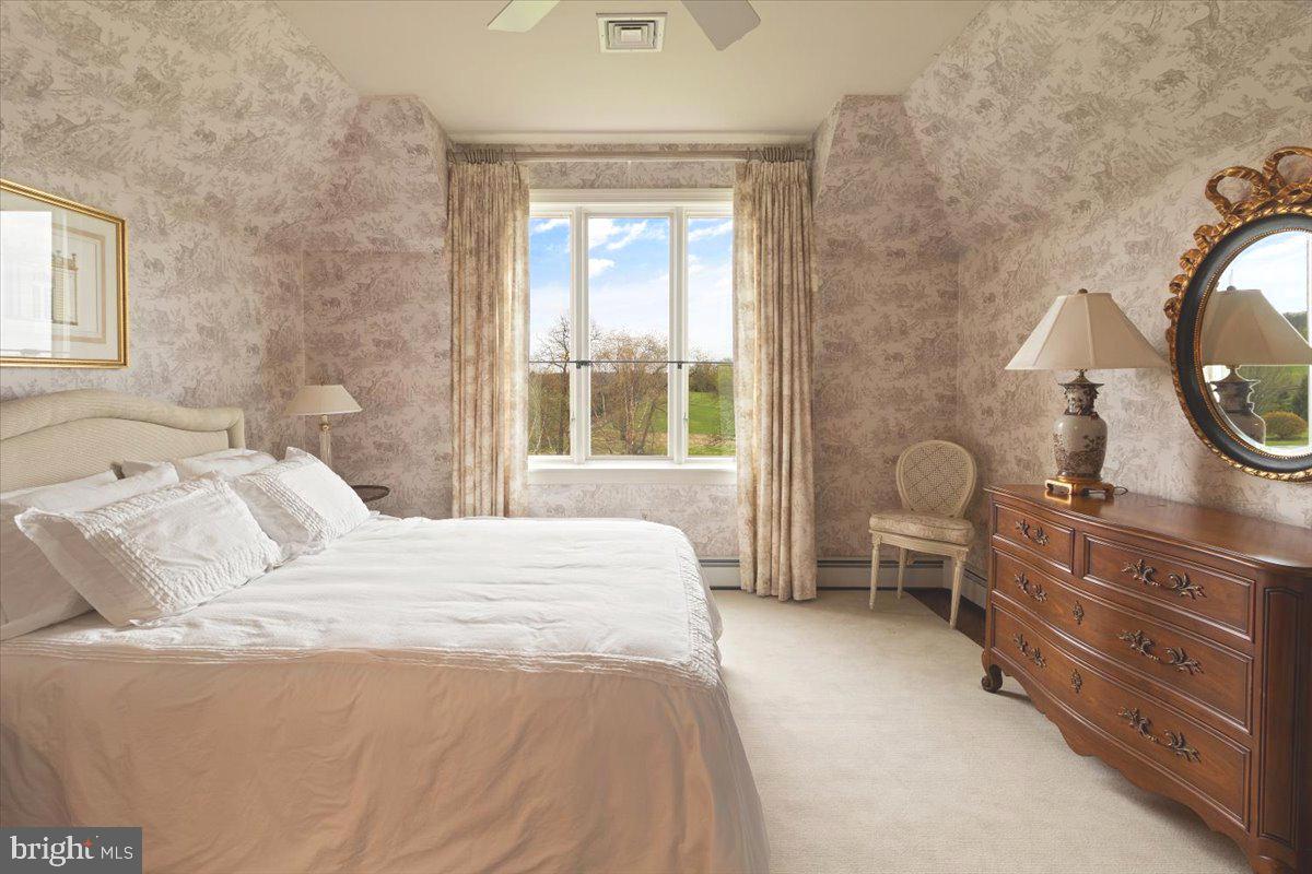 DEER RUN ESTATES - Residential