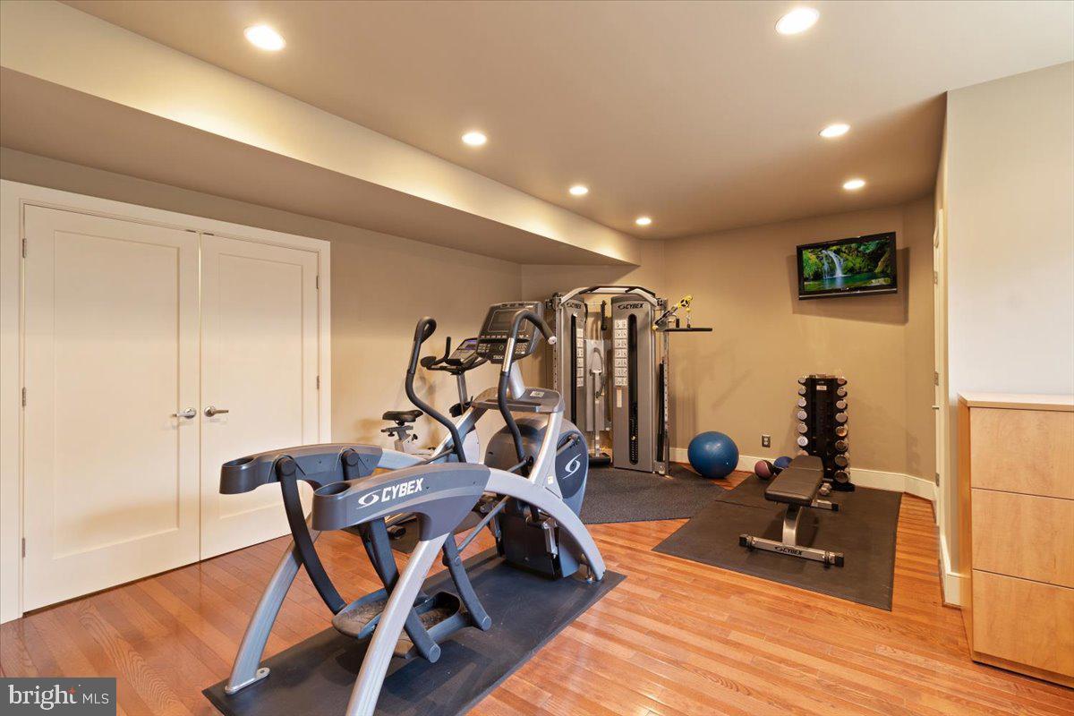 DEER RUN ESTATES - Residential