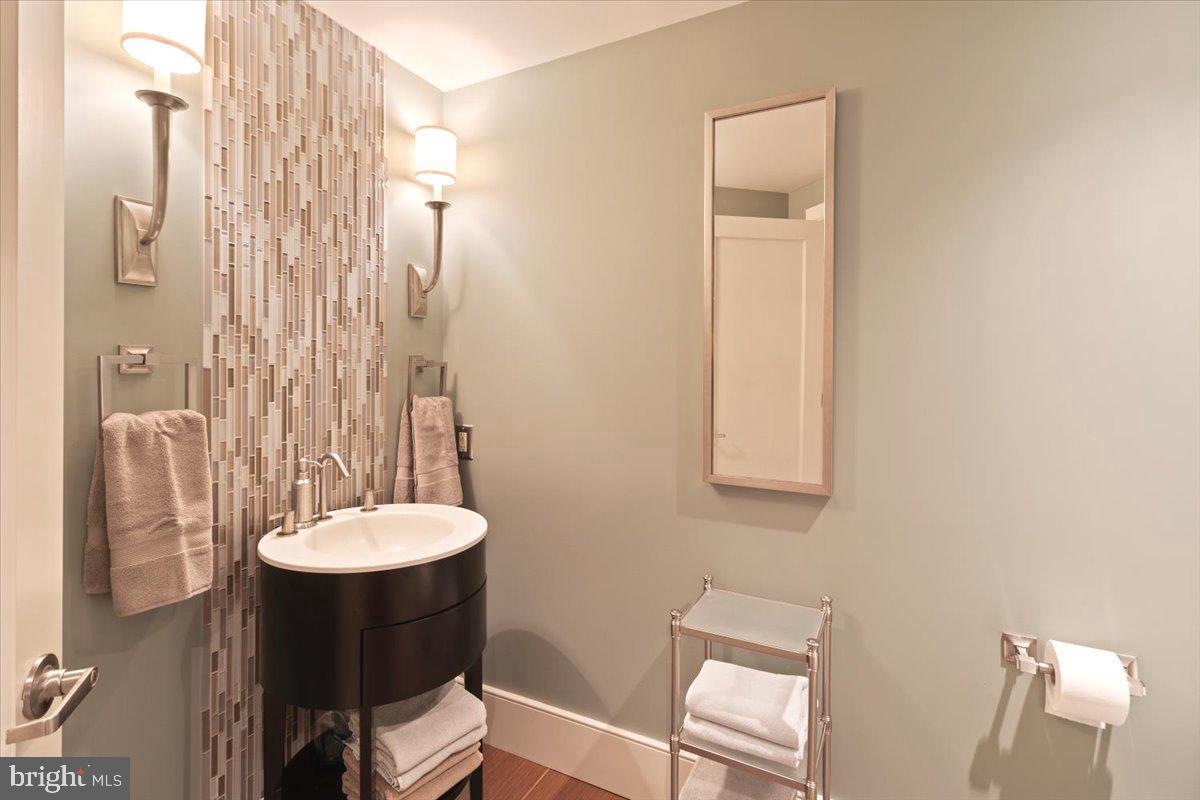 DEER RUN ESTATES - Residential