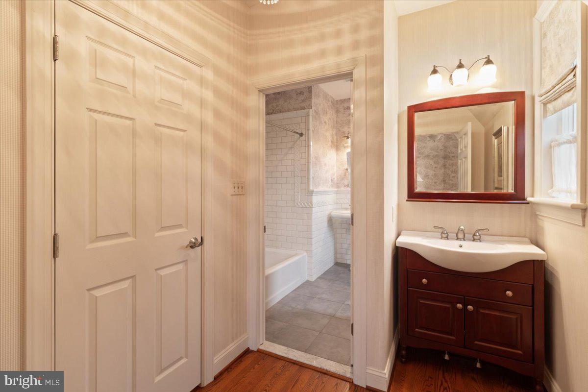 DEER RUN ESTATES - Residential