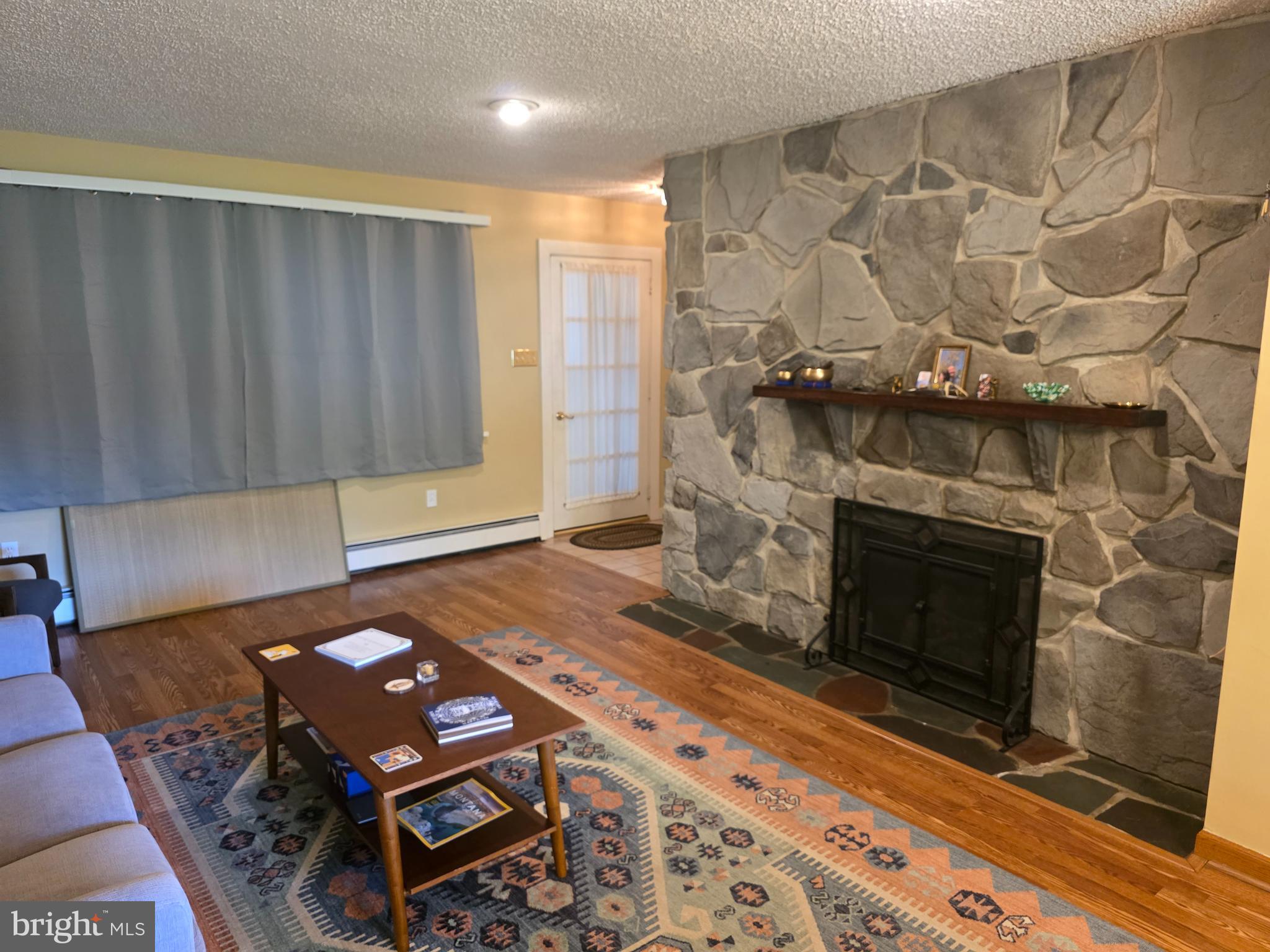 1906 COLONIAL ROAD