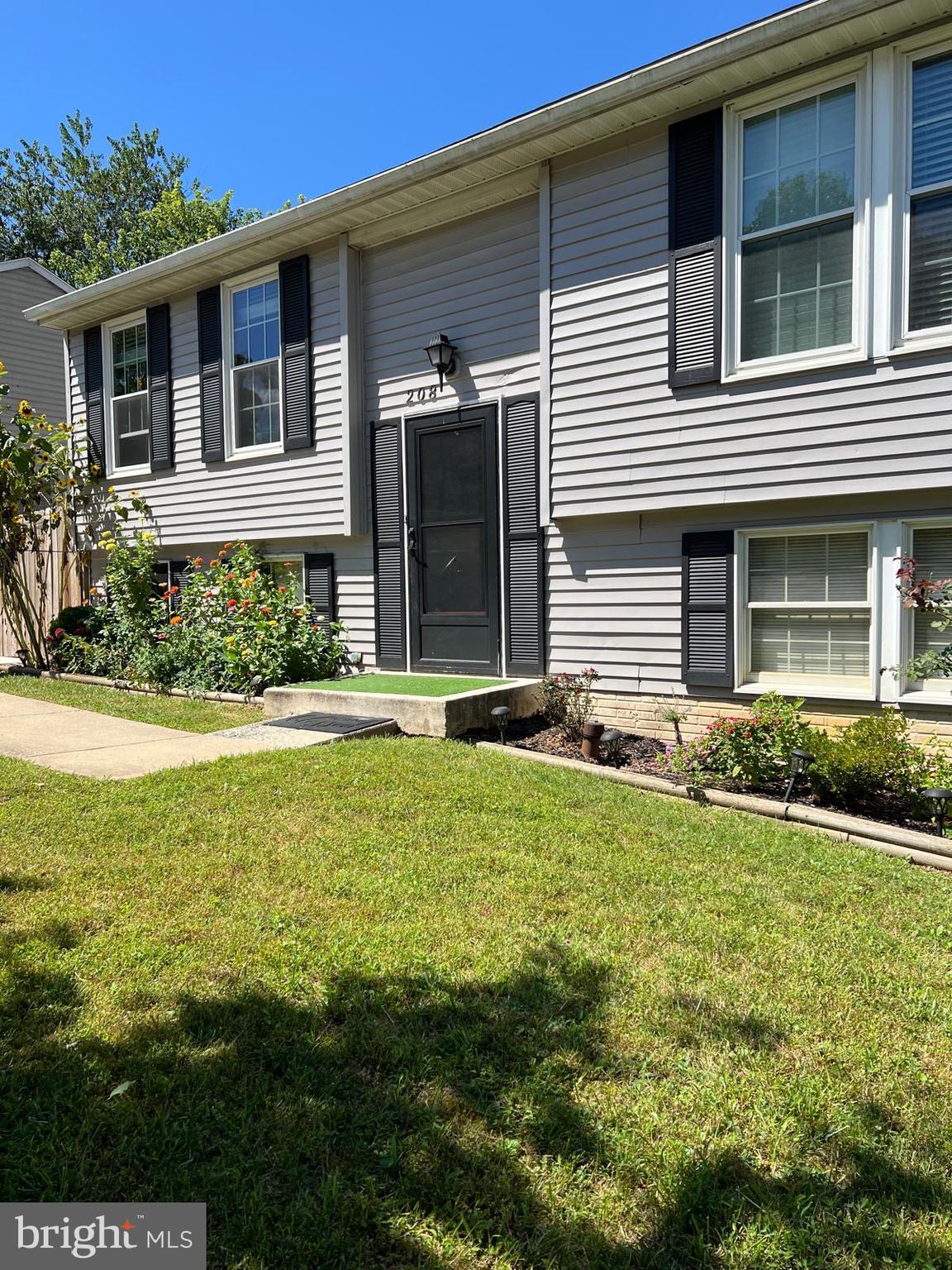 208 EAST ROAD