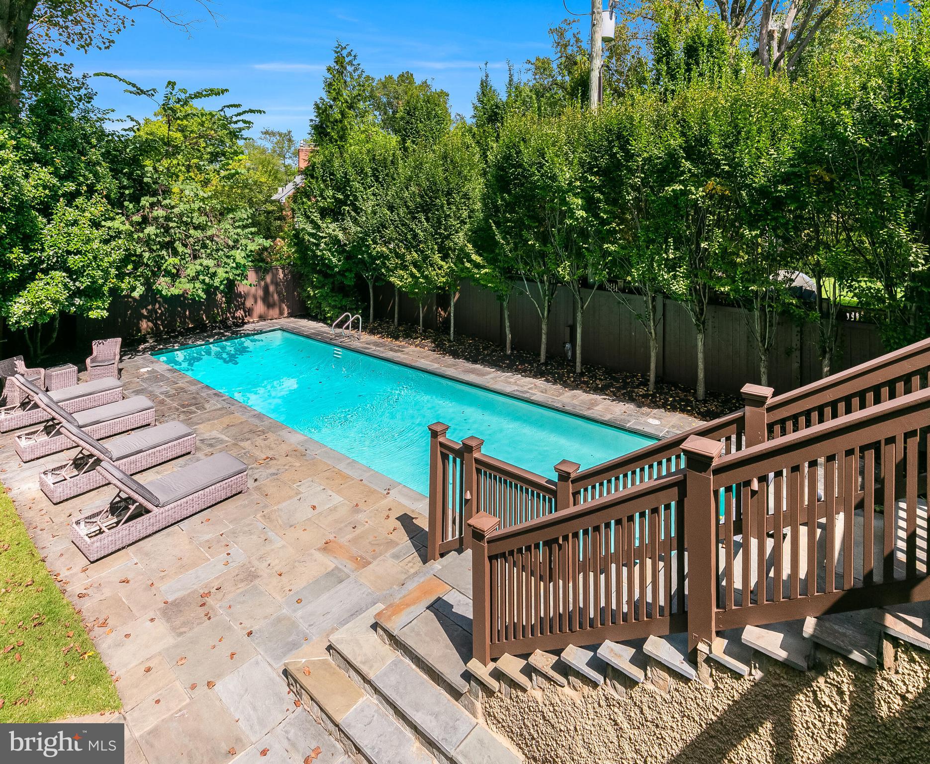 SPRING VALLEY - Residential