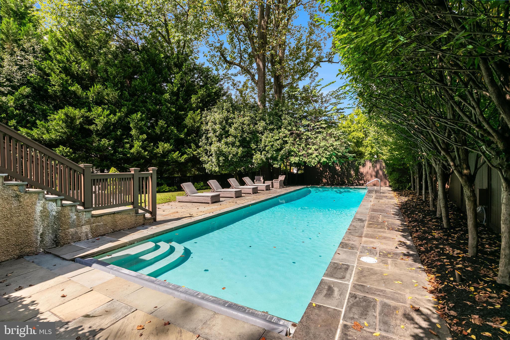 SPRING VALLEY - Residential