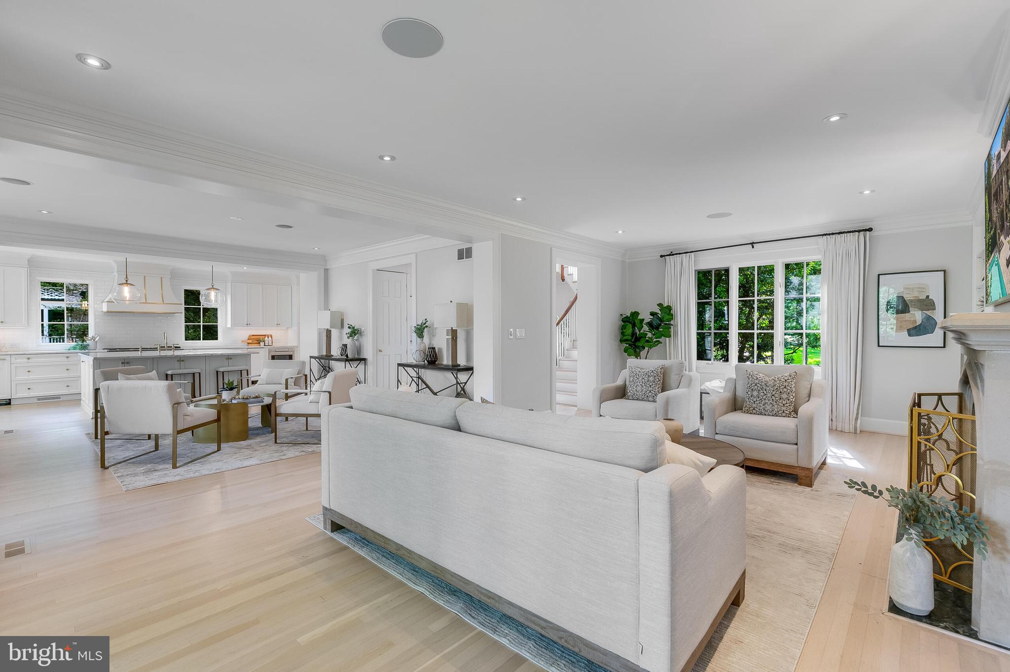SPRING VALLEY - Residential