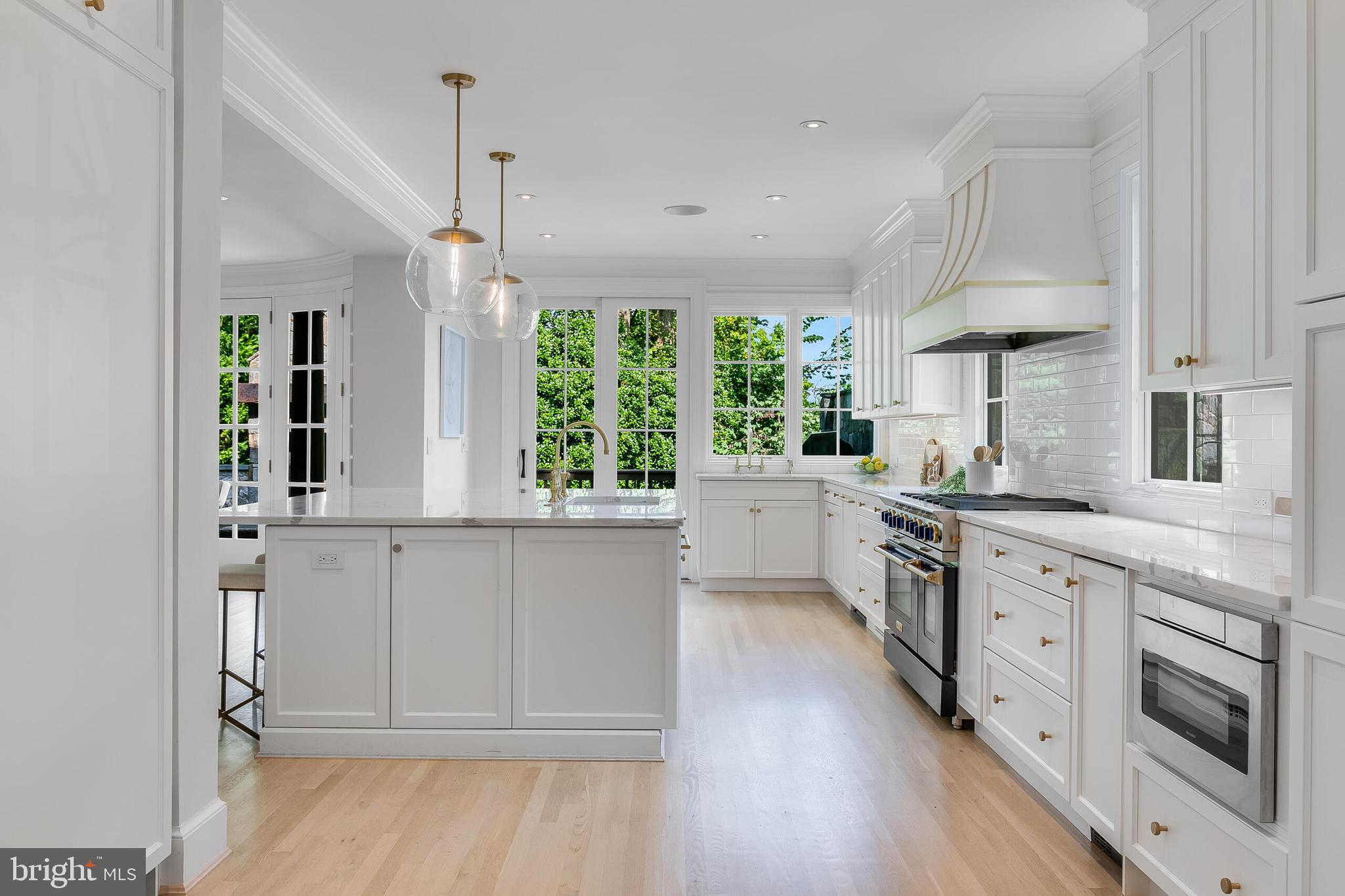 SPRING VALLEY - Residential
