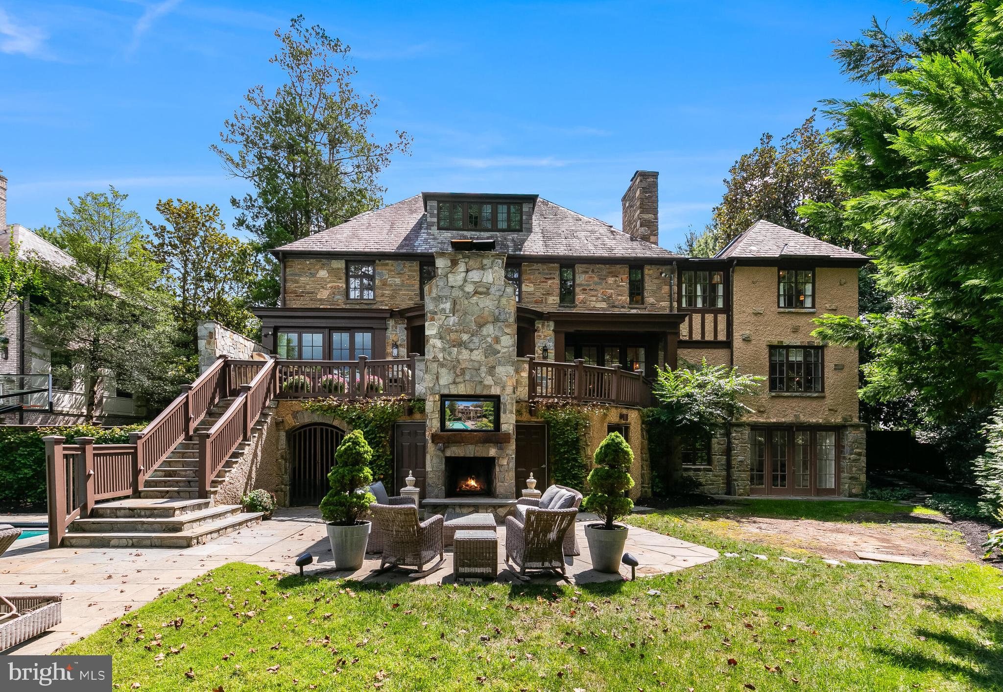 SPRING VALLEY - Residential