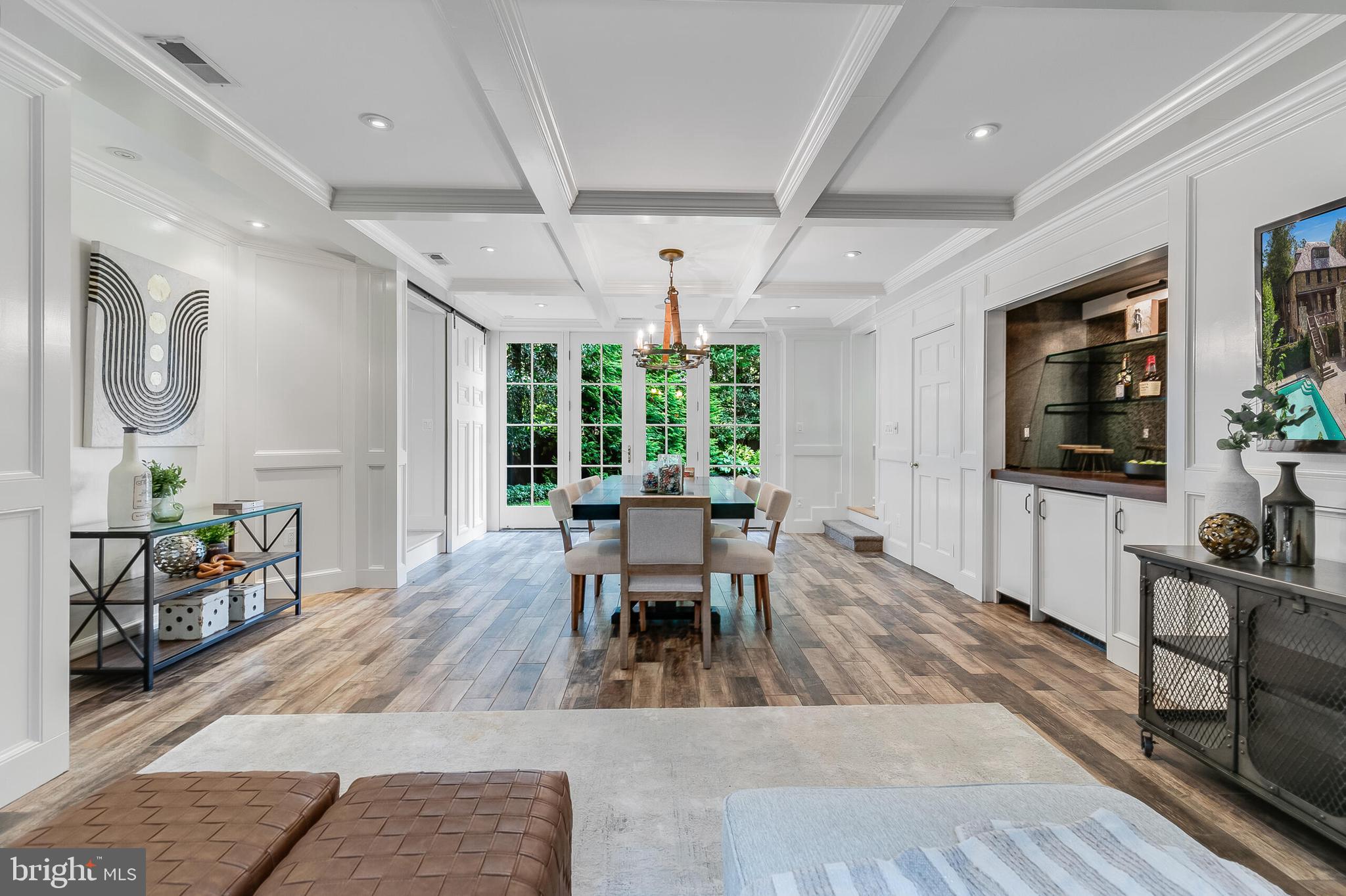 SPRING VALLEY - Residential