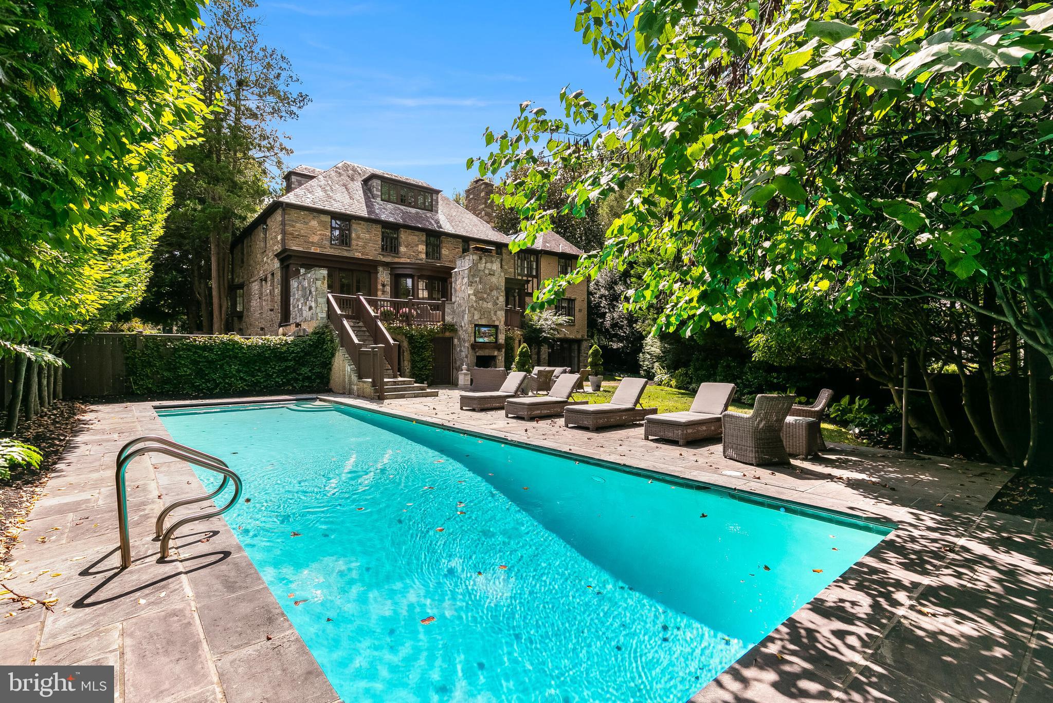 SPRING VALLEY - Residential