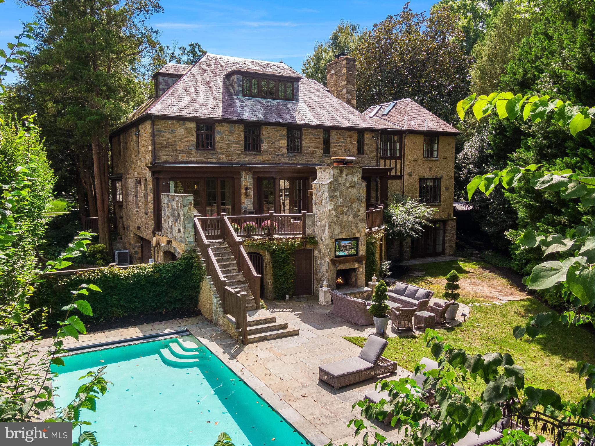 SPRING VALLEY - Residential