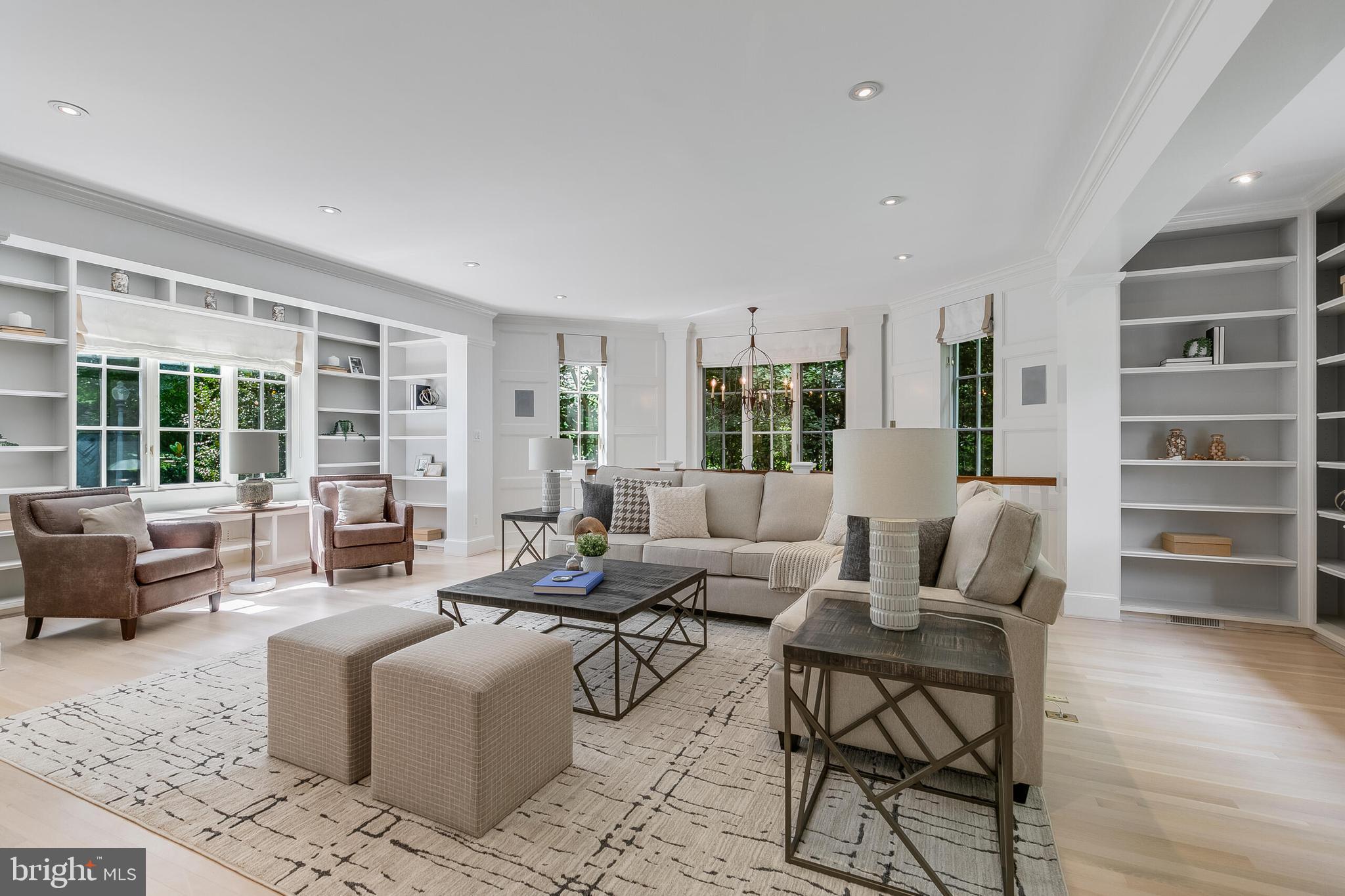 SPRING VALLEY - Residential