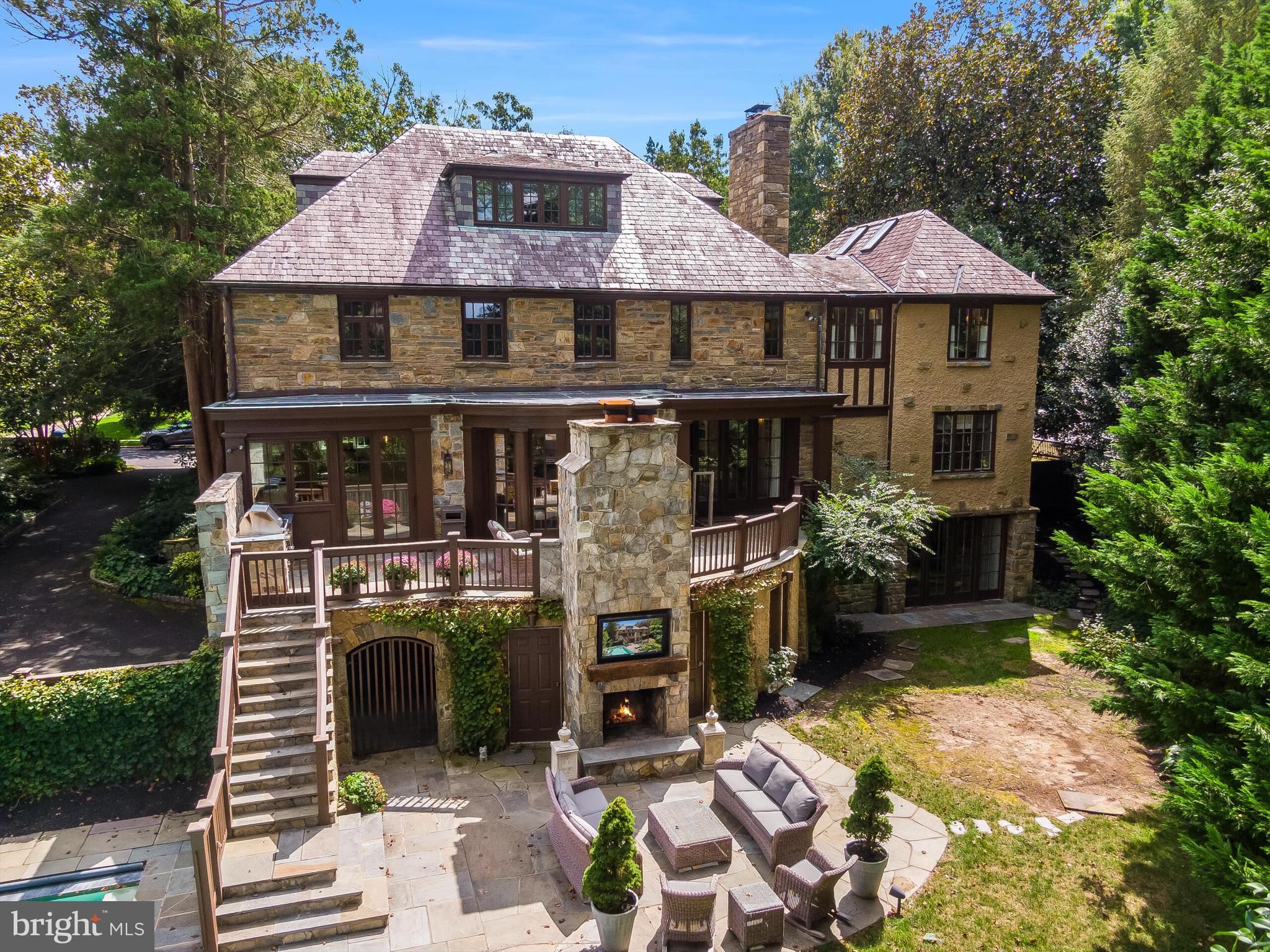 SPRING VALLEY - Residential