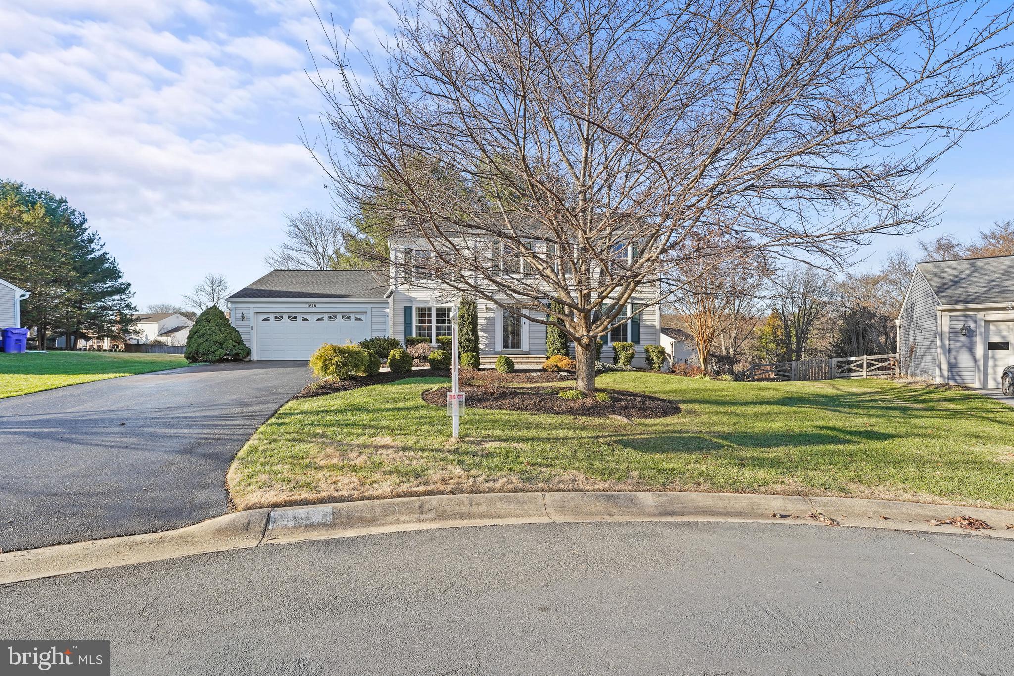 OAK SPRINGS - Residential