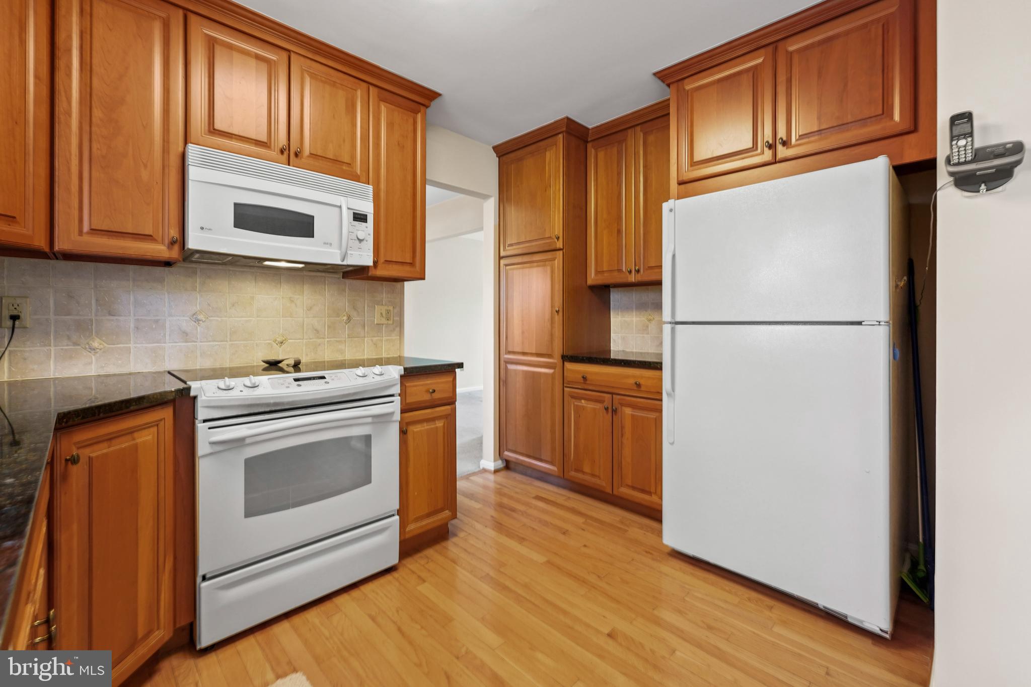 OAK SPRINGS - Residential