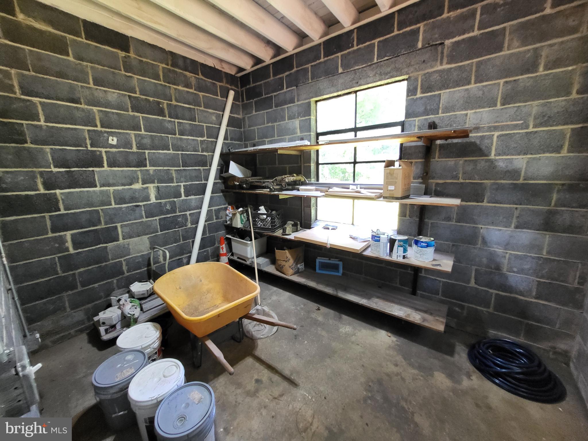 BOUNDARY AVENUE - Residential