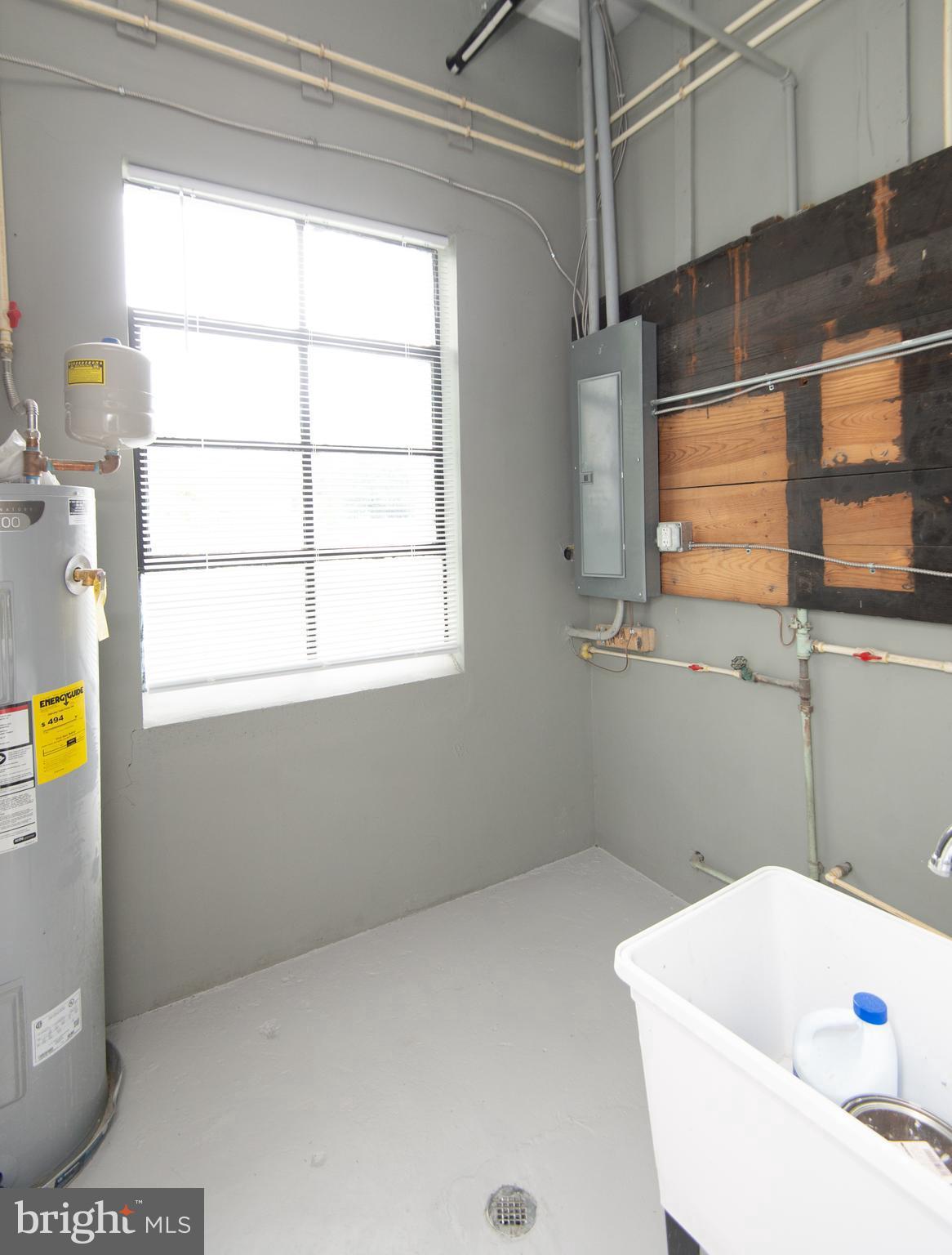 BOUNDARY AVENUE - Residential