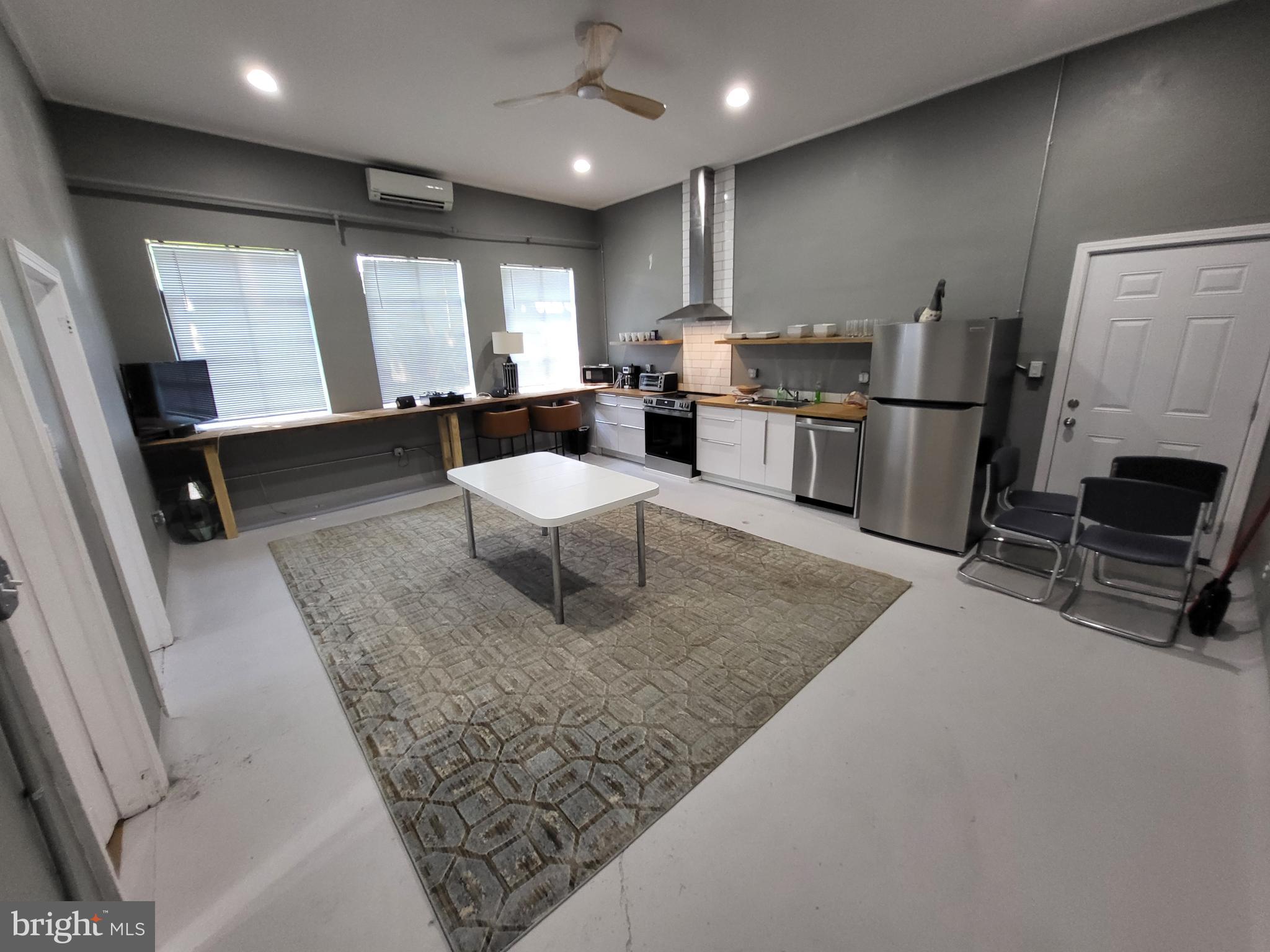 BOUNDARY AVENUE - Residential