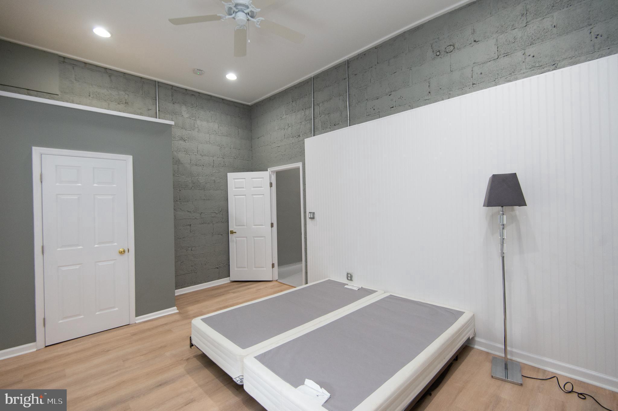 BOUNDARY AVENUE - Residential