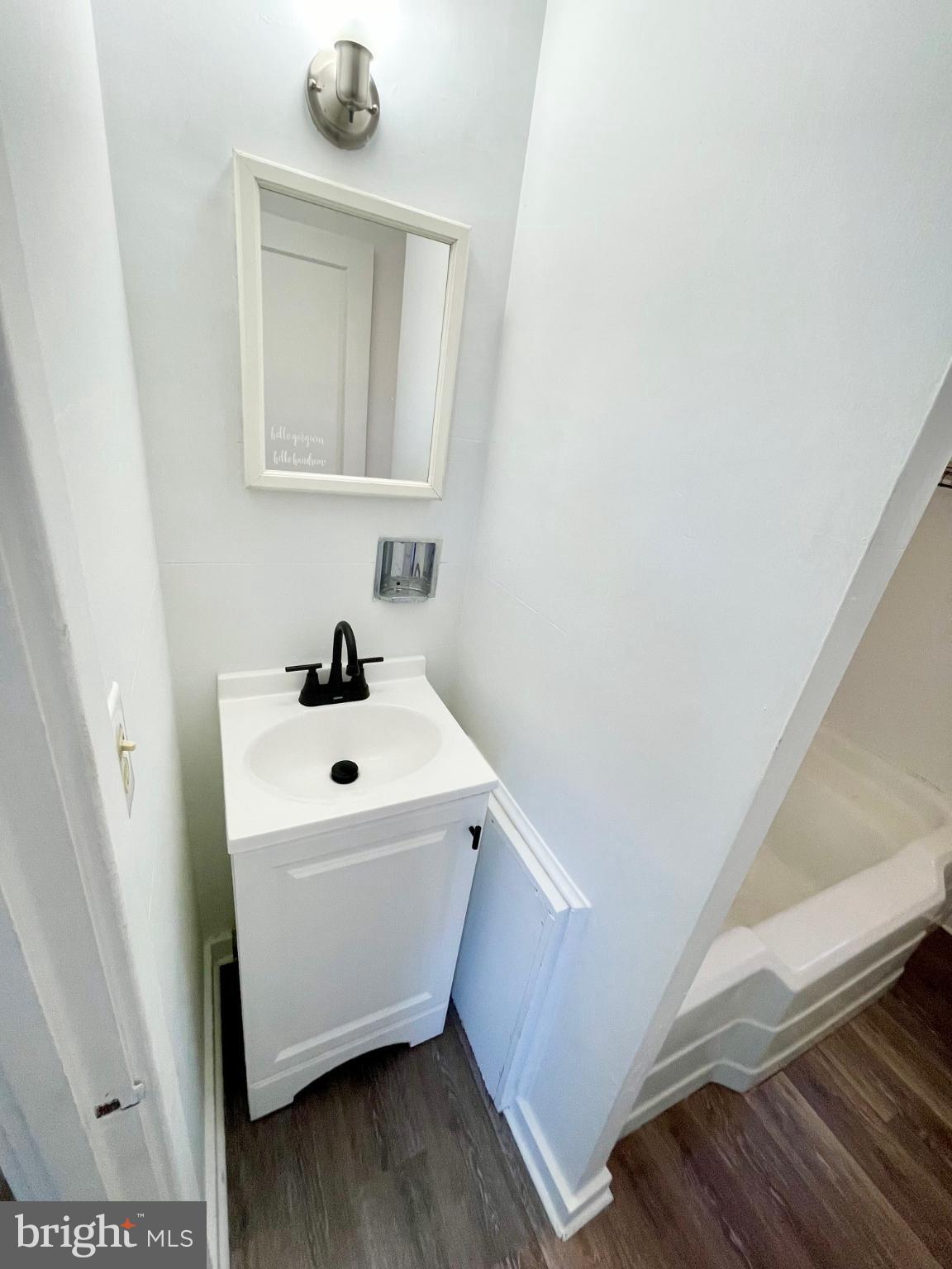 26 N ZINNS MILL ROAD