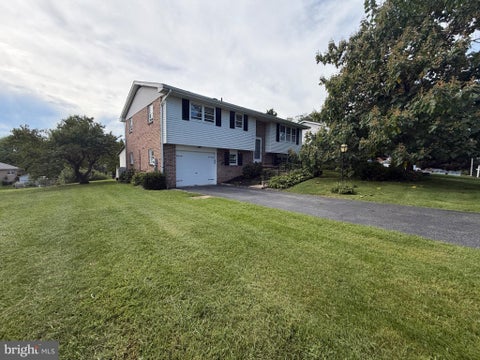 Homes For Sale - 608 Beach Street<br/> READING, PA 19605