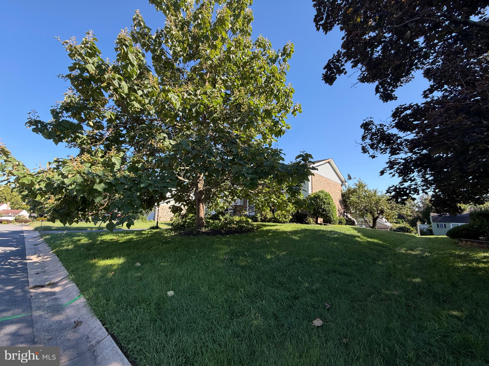 608 BEACH STREET
