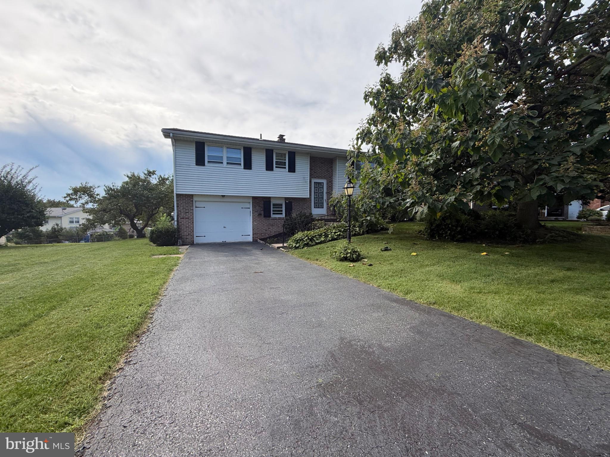608 BEACH STREET
