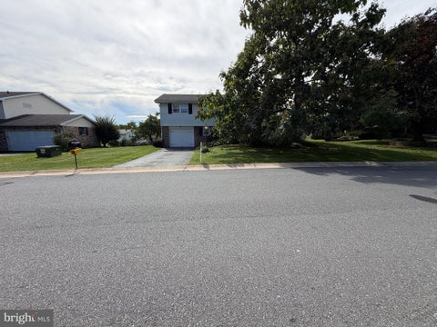 Homes For Sale - 608 Beach Street<br/> READING, PA 19605