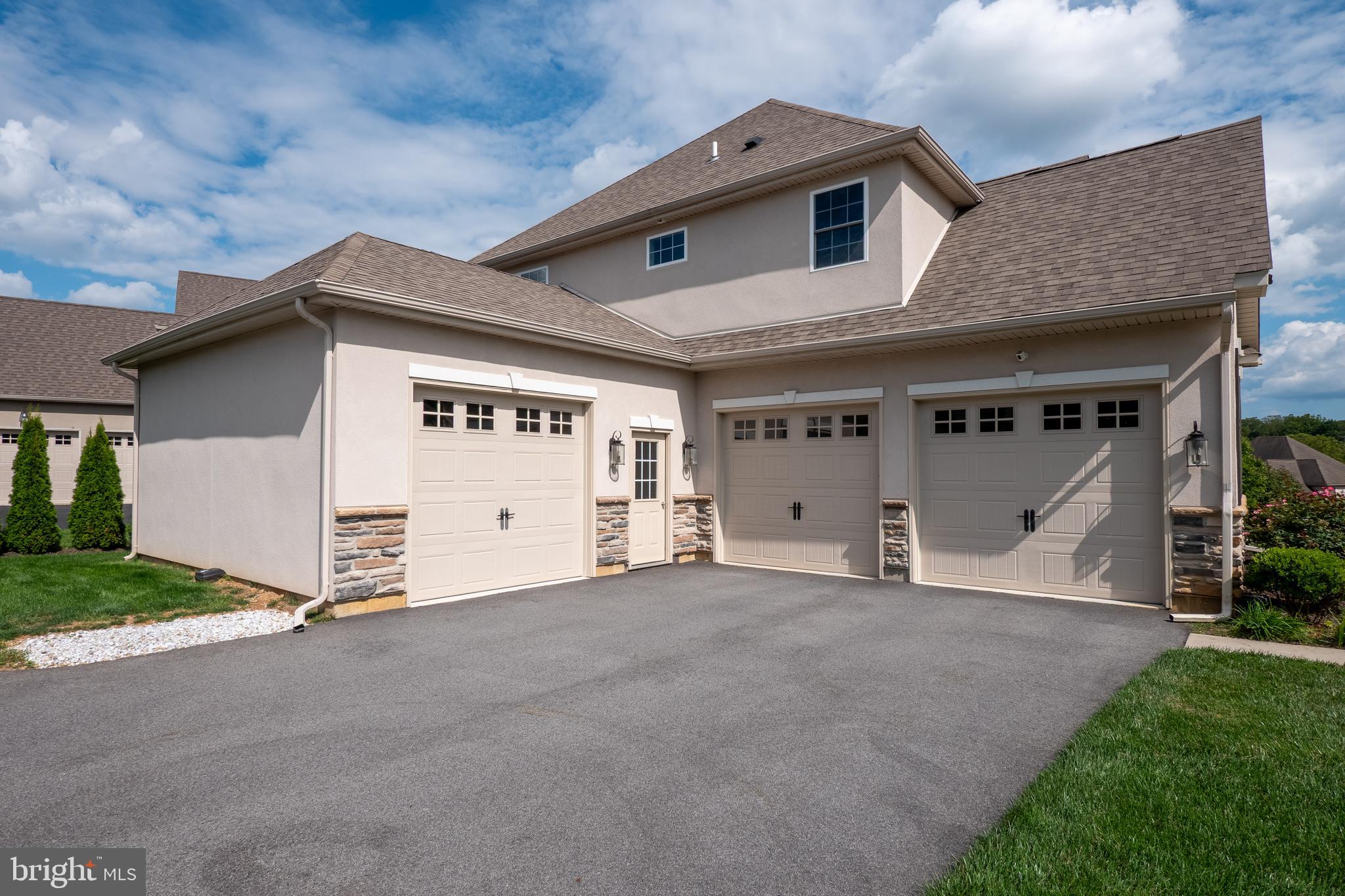 PARKVIEW ESTATES - Residential