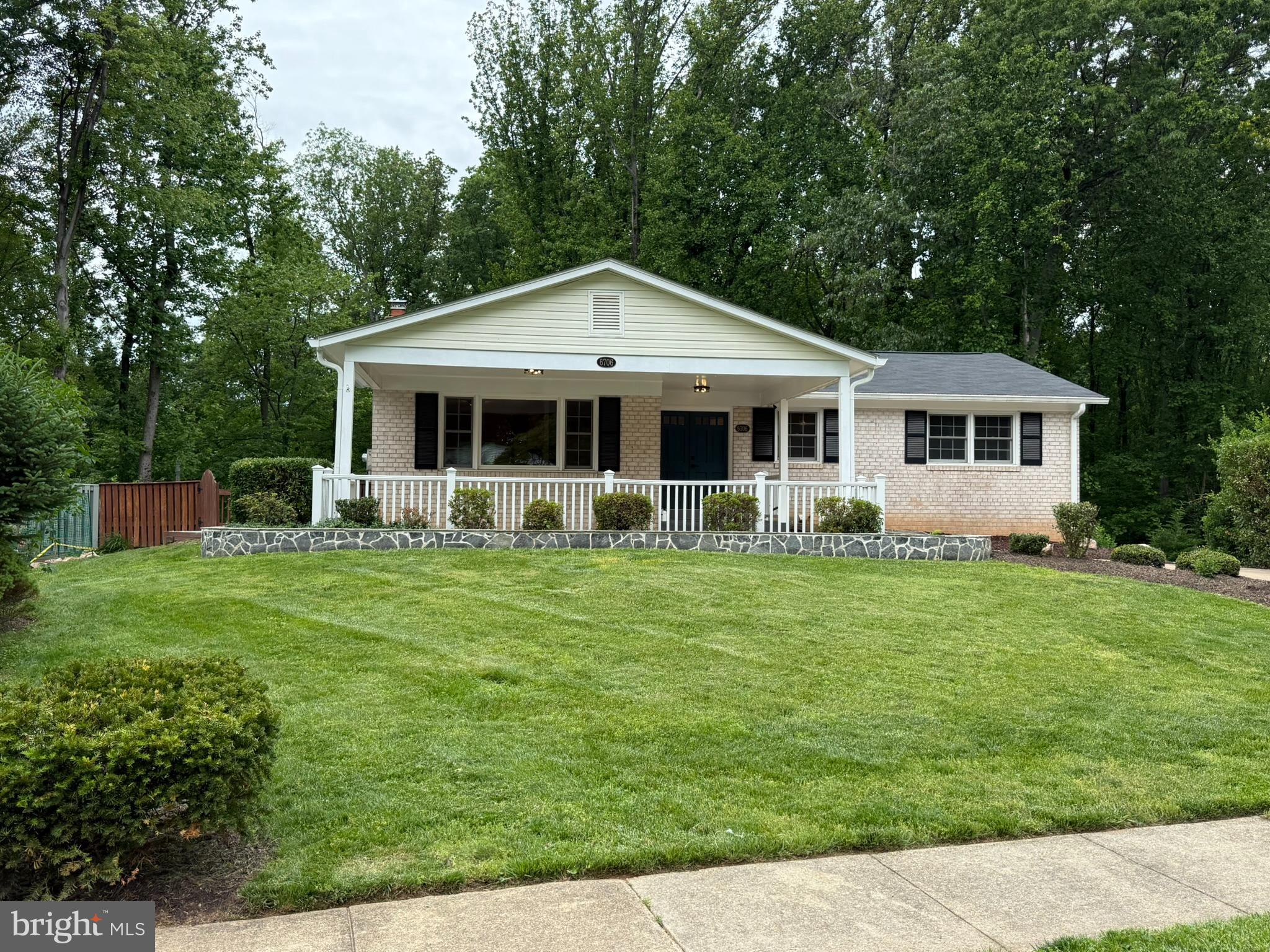 ORANGE HUNT ESTATES - Residential